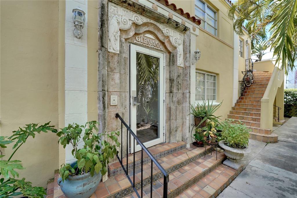 Prime South Beach location! Just blocks from the ocean and a short walk to Flamingo Park and Lincoln Road. This charming 2BR/2BA unit features black oak floors, a remodeled kitchen with granite countertops and wood cabinetry, and updated bathrooms with new vanities and Porcelana tile with glass accents. Enjoy your own private patio, exclusively dedicated to this unit and tucked beneath the staircase—perfect for relaxing outdoors. Located in a quaint and quiet historic building designated as "contributing" by the Miami Beach Historic Preservation Board. Partially furnished and situated near public transportation, with ample street parking available.
