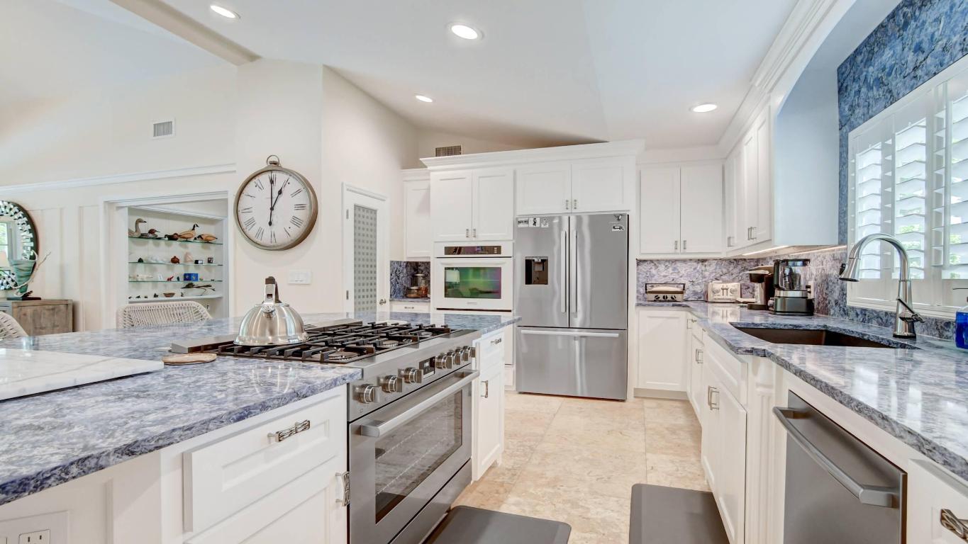 OCEAN BREEZE ESTATES - Residential