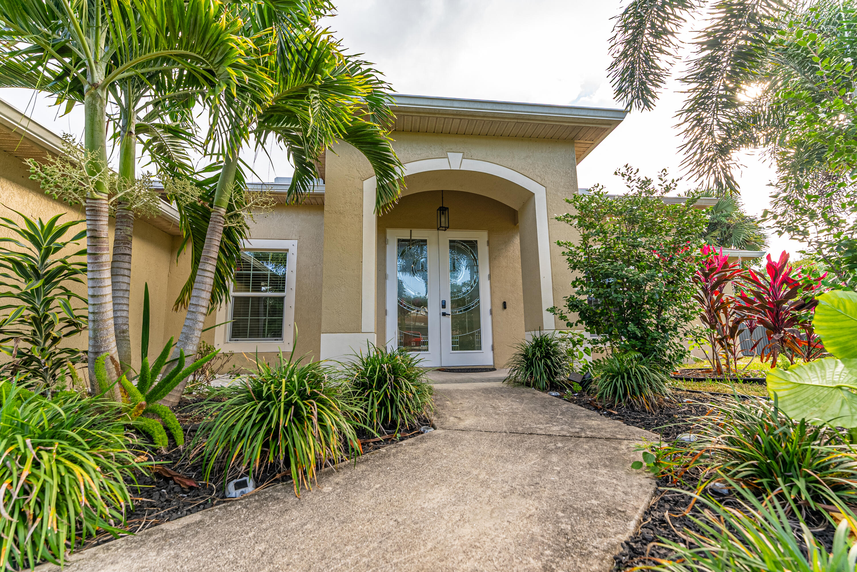 PORT ST LUCIE SECTION 19 - Residential Lease