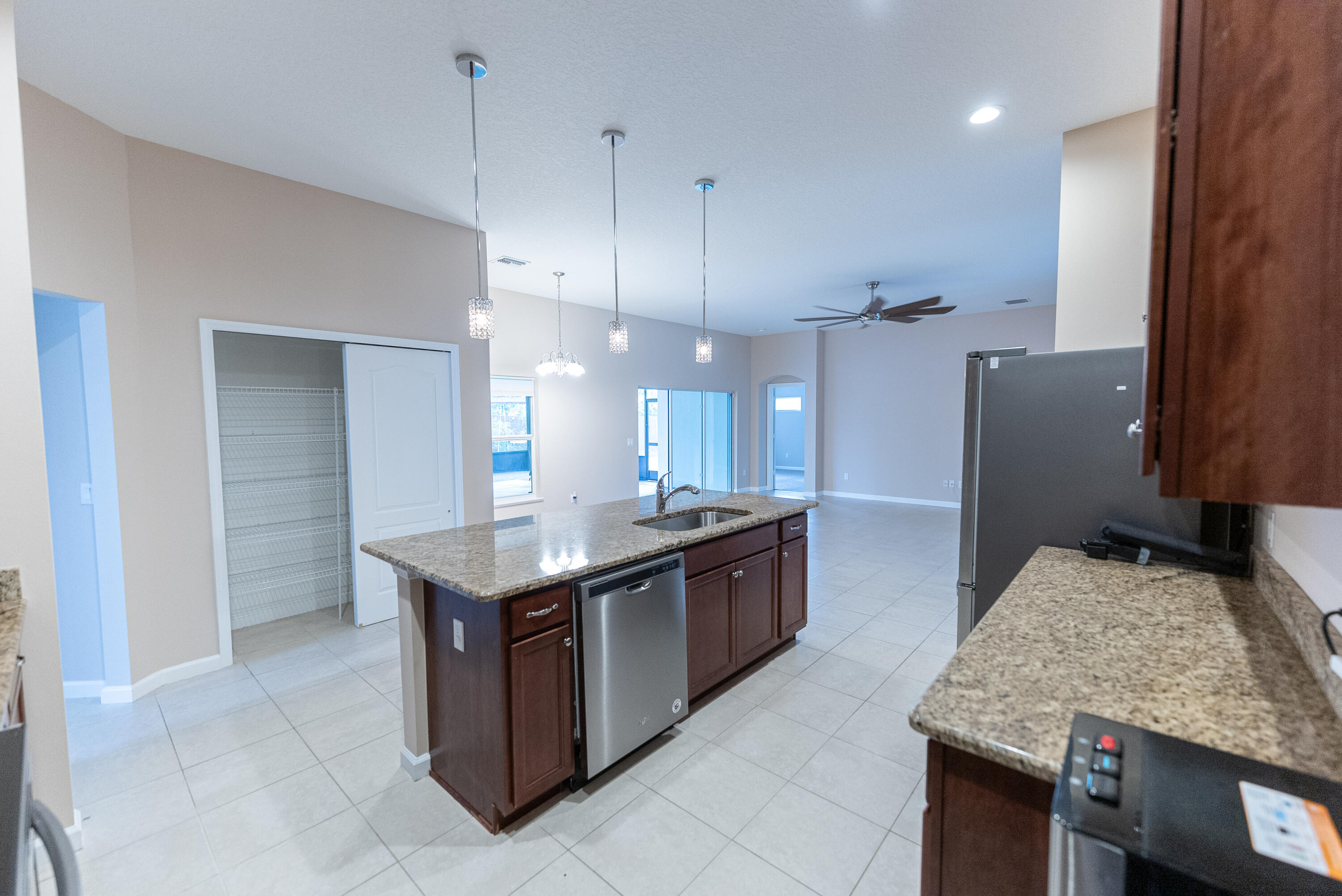 PORT ST LUCIE SECTION 19 - Residential Lease