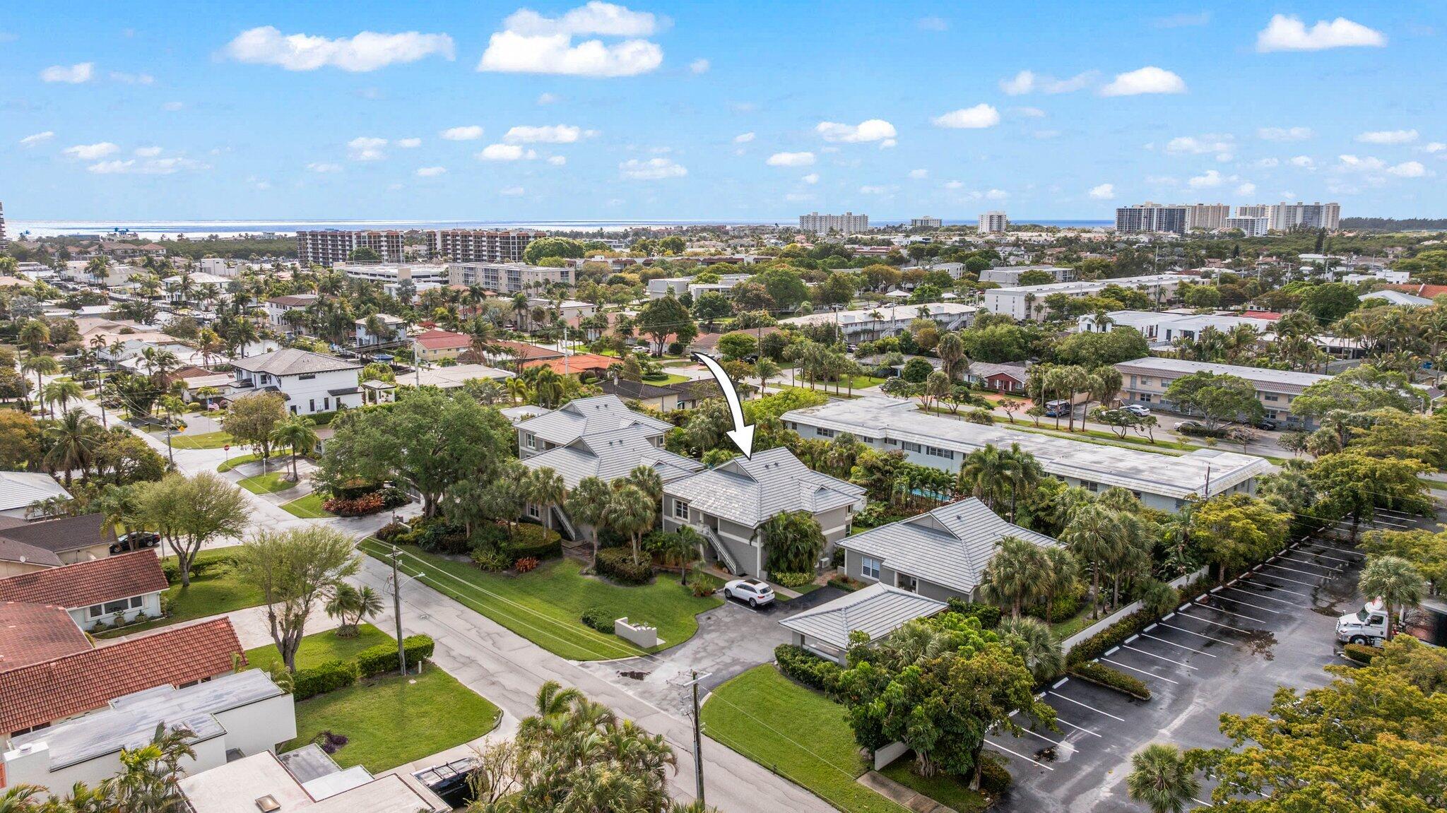 FORSYTH PARK COND DECL FILED 5-23-84 - Residential