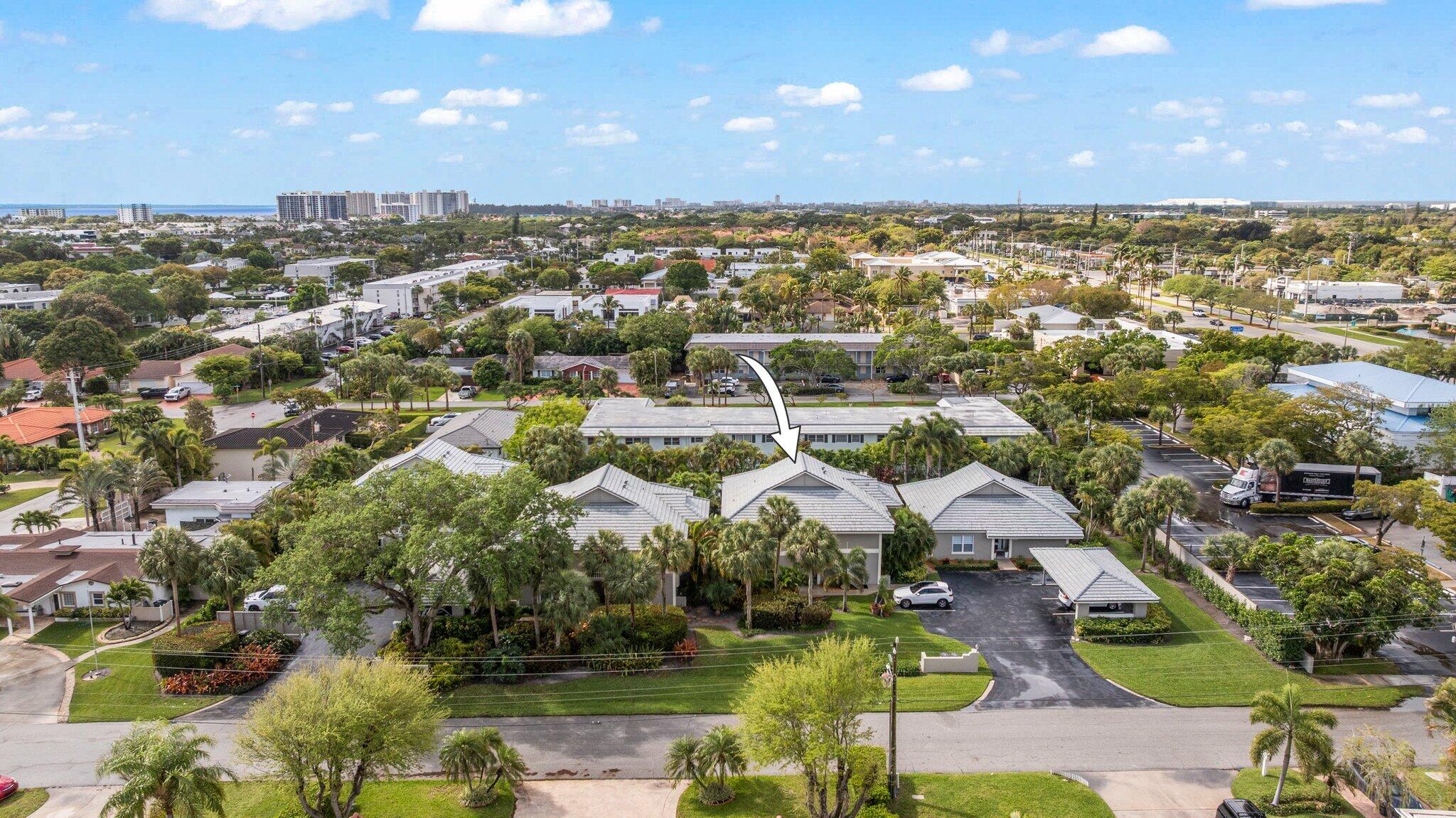 FORSYTH PARK COND DECL FILED 5-23-84 - Residential