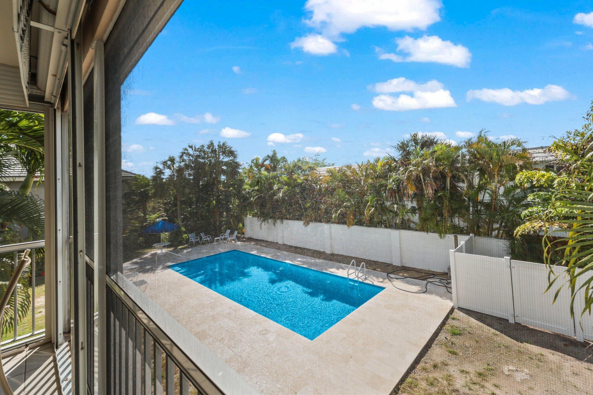 FORSYTH PARK COND DECL FILED 5-23-84 - Residential