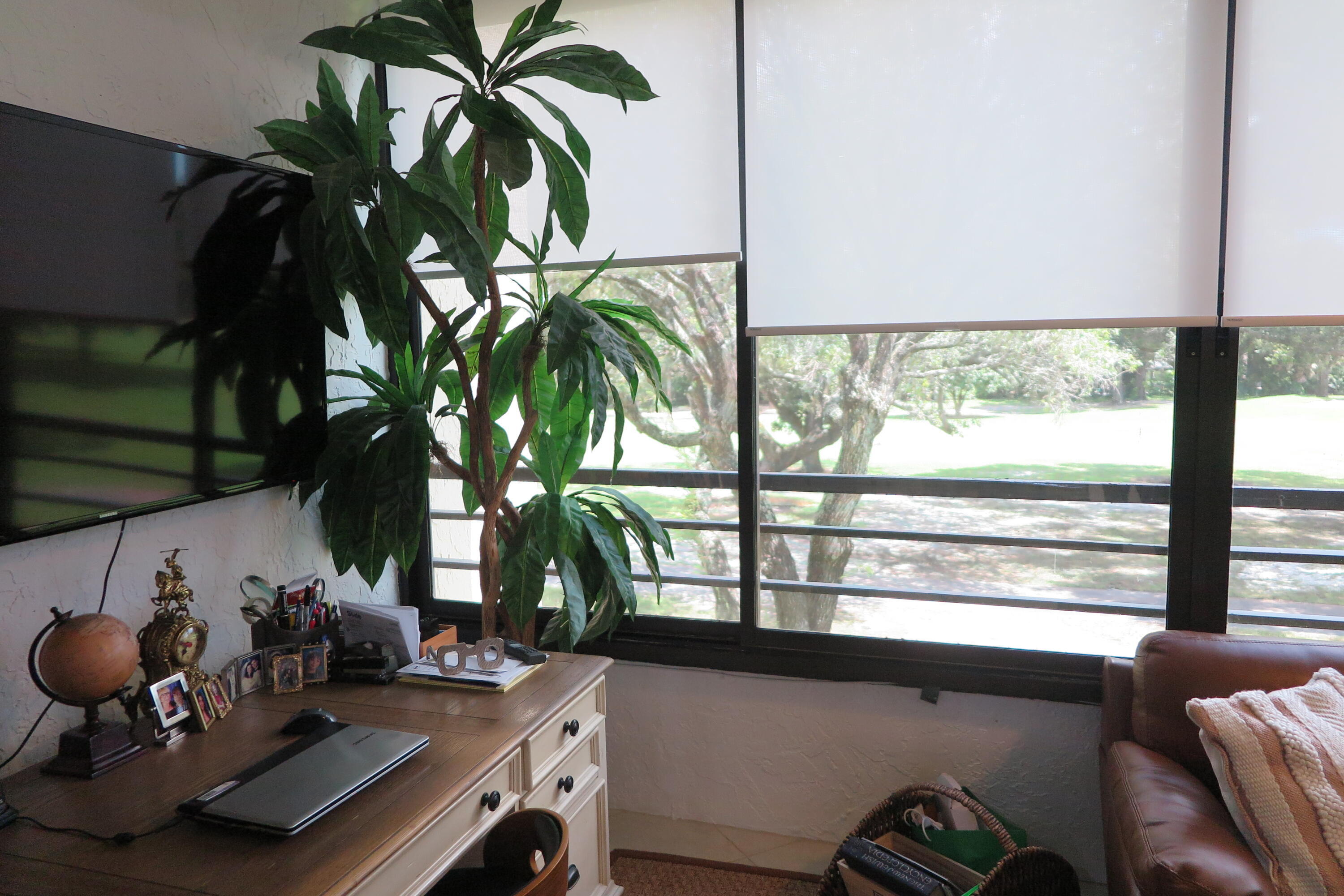 LA PAZ AT BOCA POINTE - Residential Lease