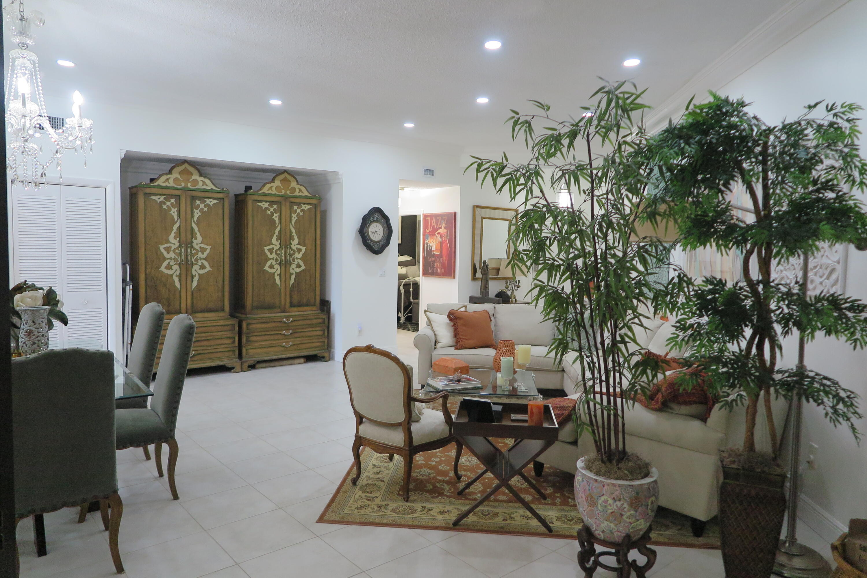 LA PAZ AT BOCA POINTE - Residential Lease