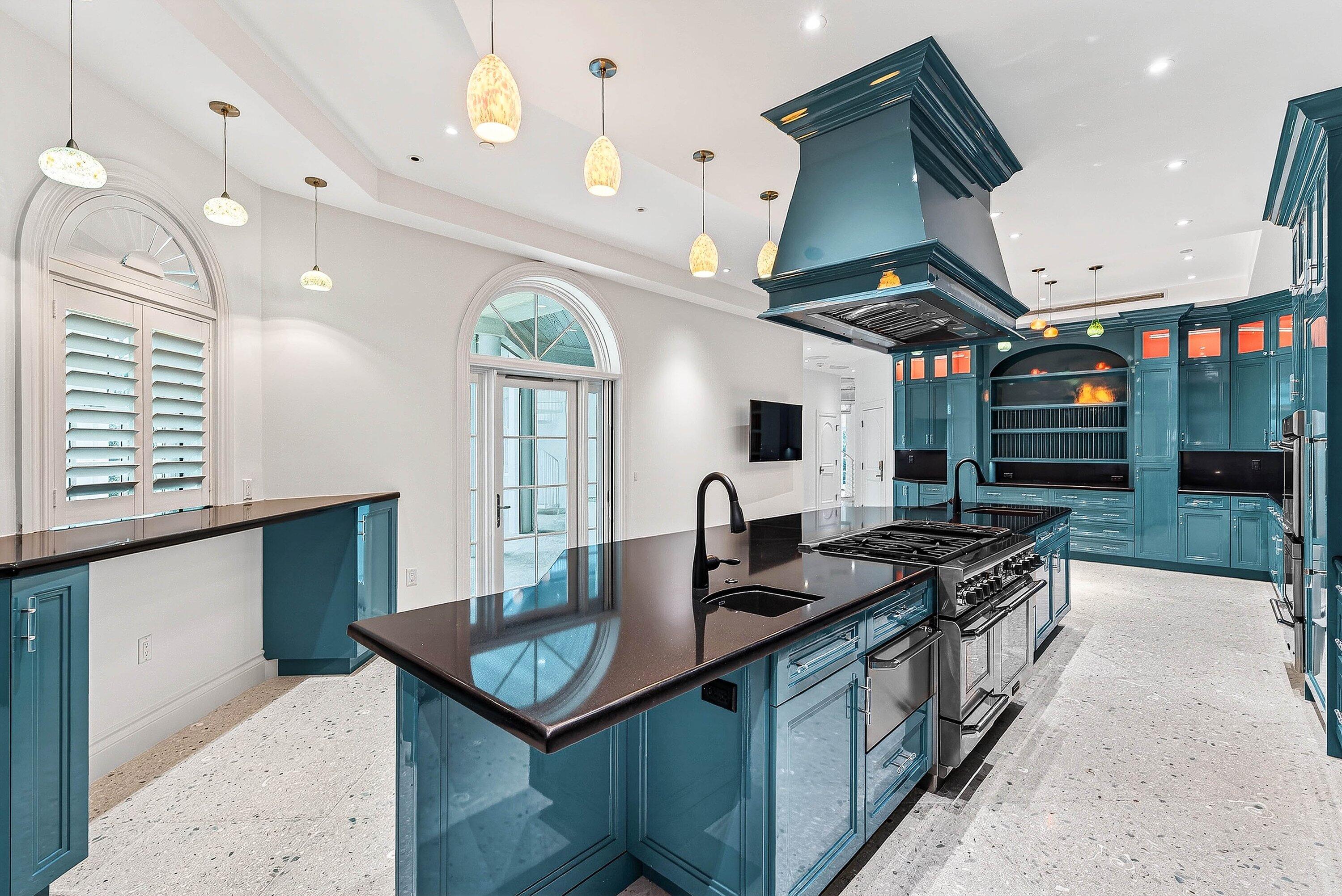 CRESTWOOD DELRAY - Residential