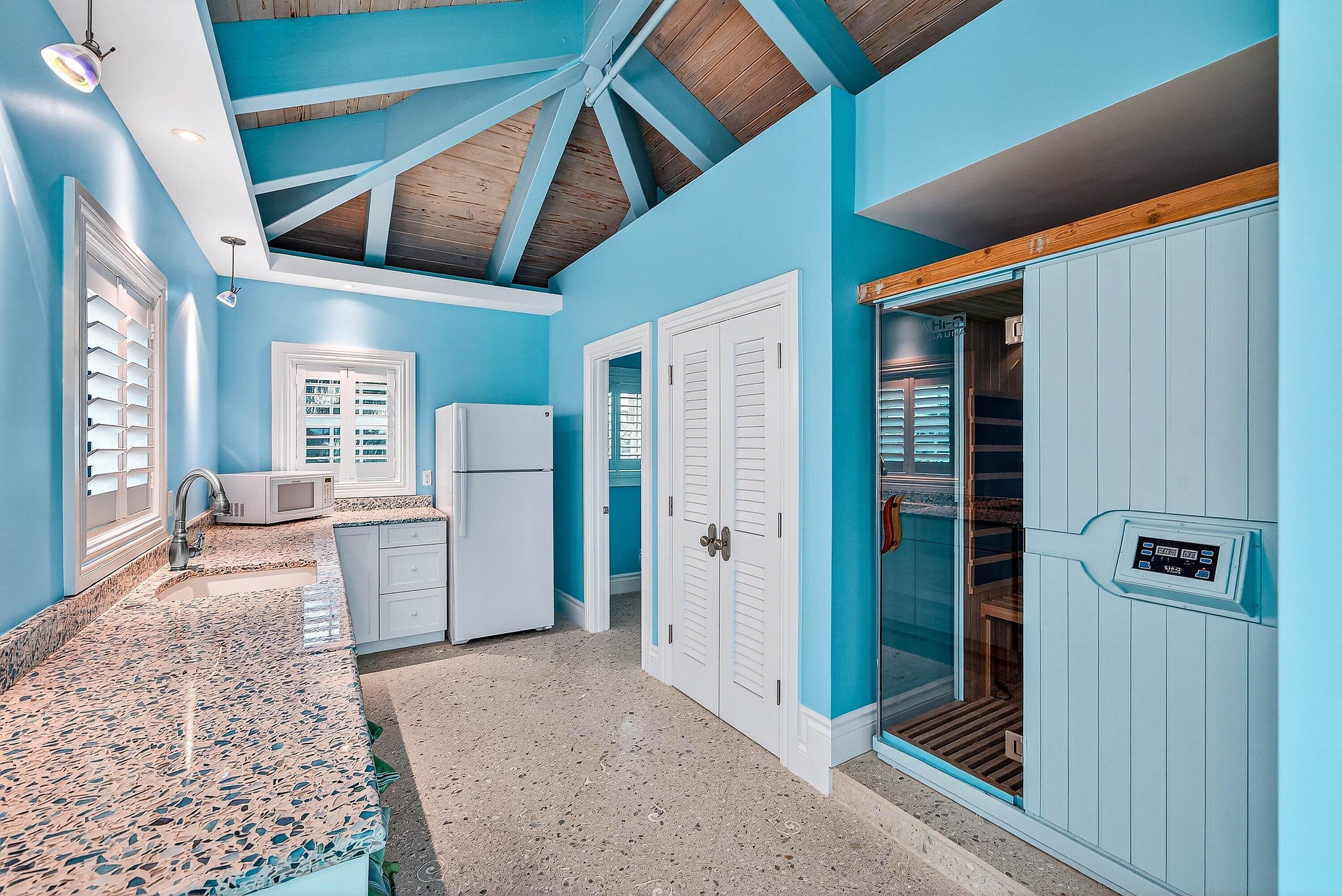 CRESTWOOD DELRAY - Residential