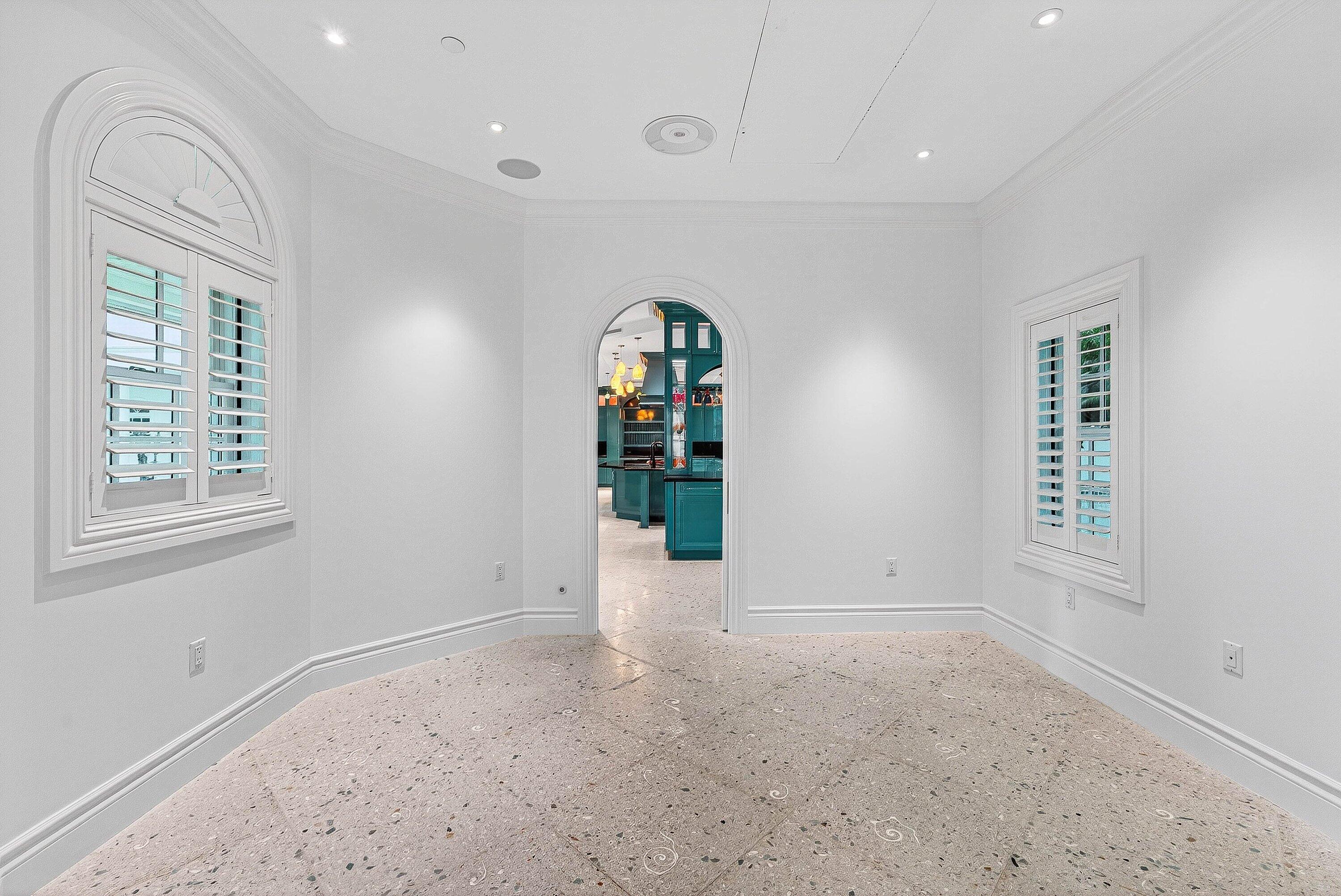 CRESTWOOD DELRAY - Residential