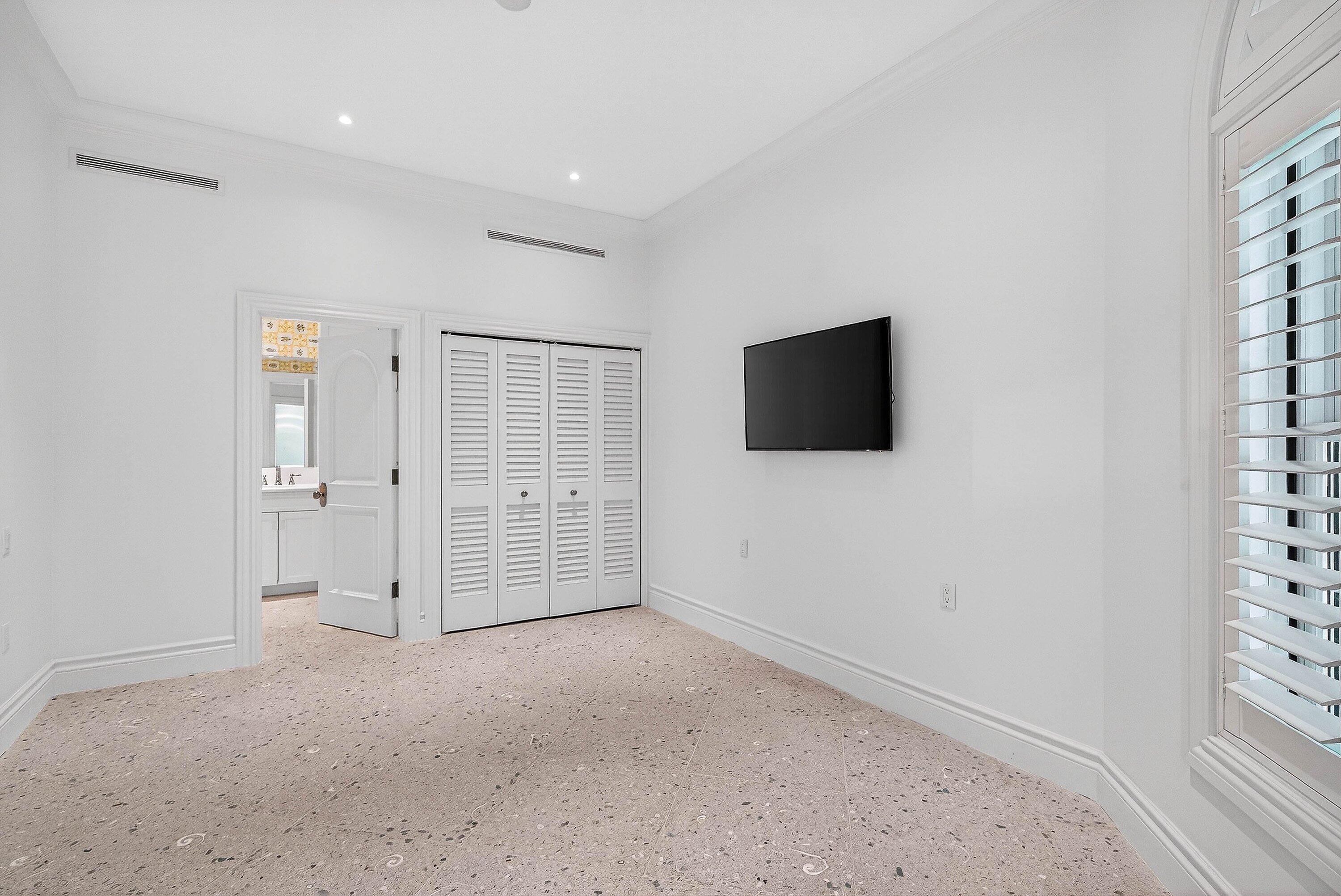 CRESTWOOD DELRAY - Residential