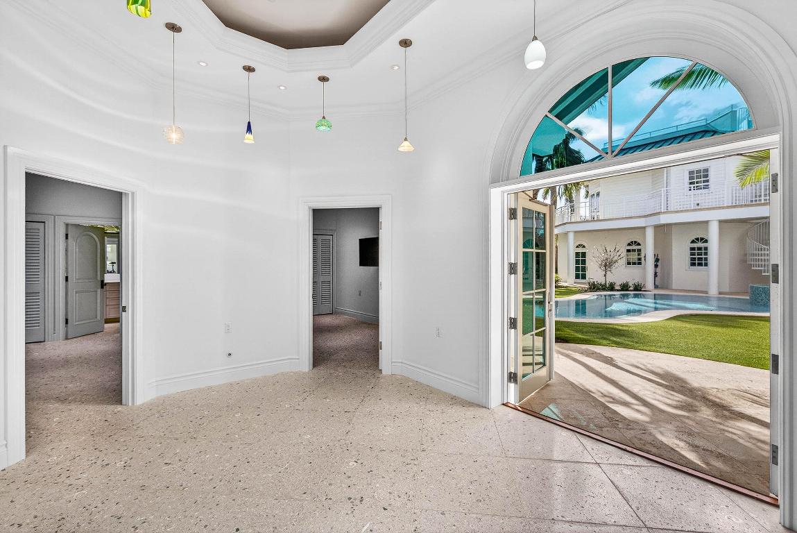 CRESTWOOD DELRAY - Residential