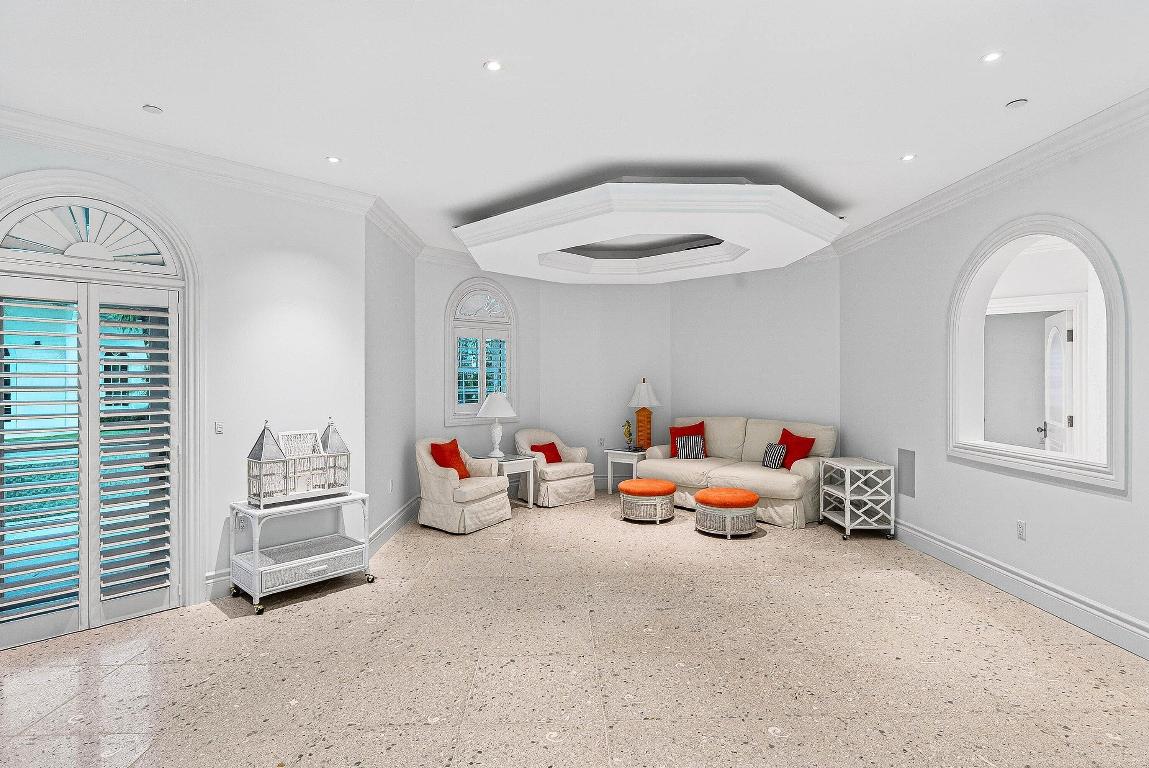 CRESTWOOD DELRAY - Residential