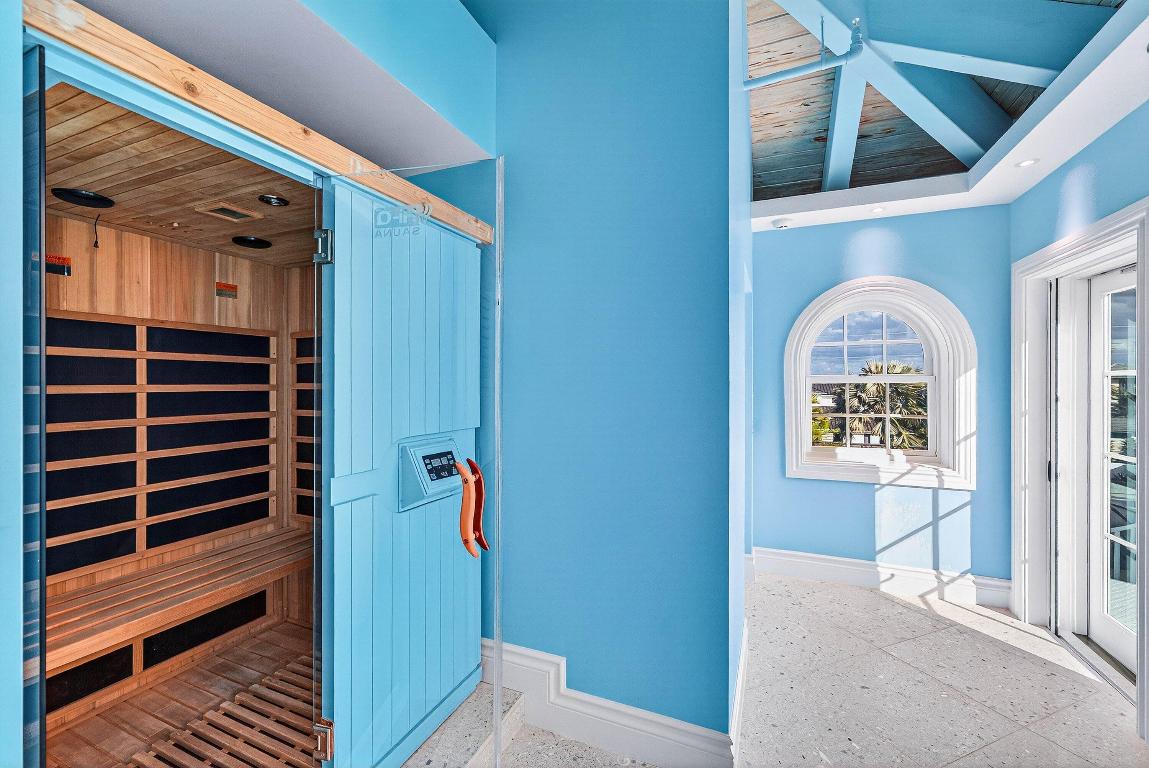 CRESTWOOD DELRAY - Residential