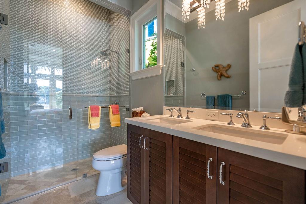 Lighthouse Point First Se - Residential