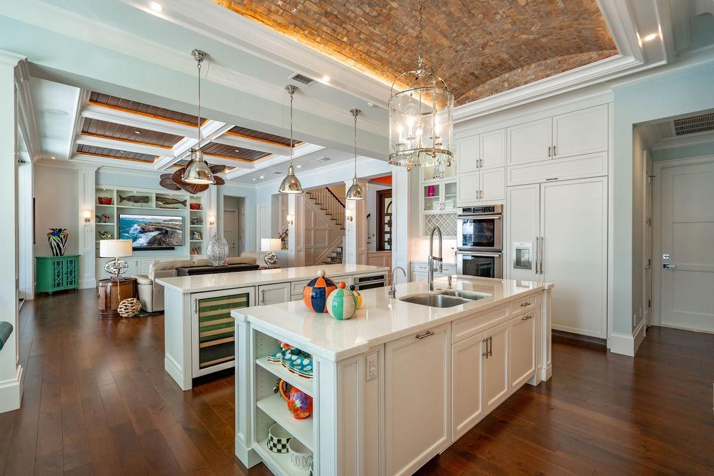 Lighthouse Point First Se - Residential