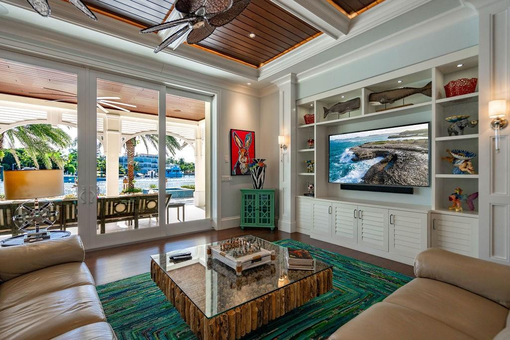 Lighthouse Point First Se - Residential