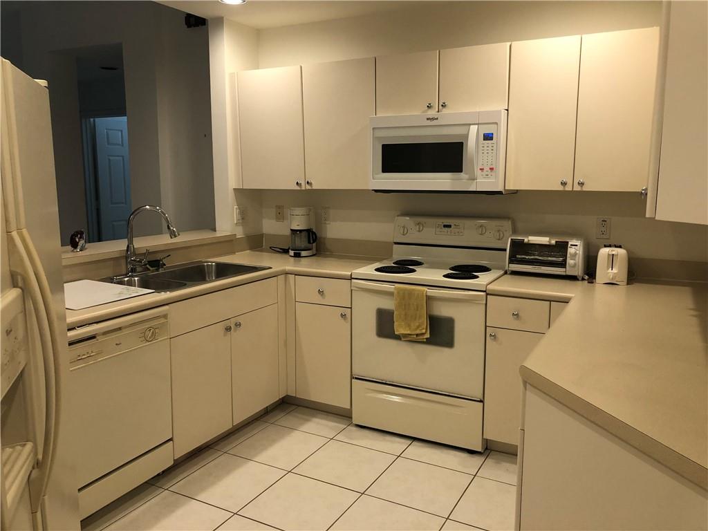 Coral Lakes - Residential