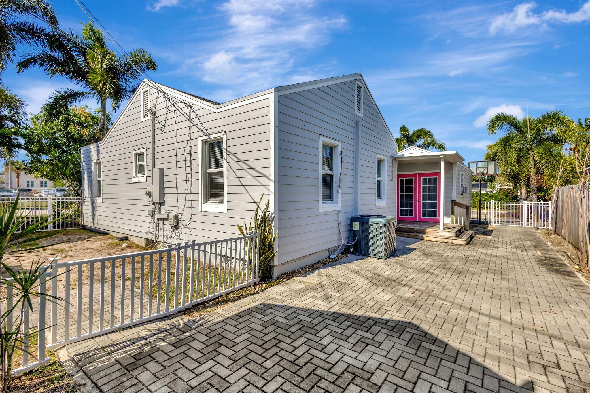 FERNWOOD - Residential Lease