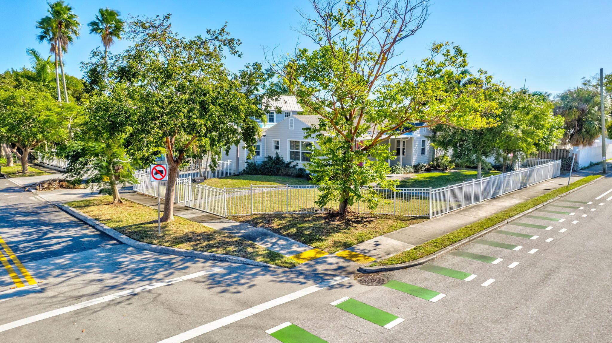 FERNWOOD - Residential Lease