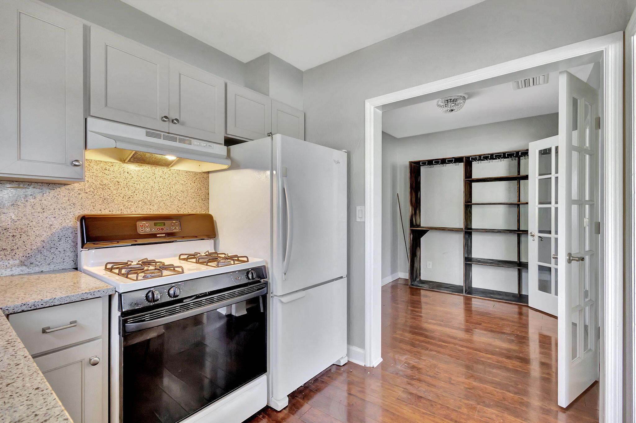 FERNWOOD - Residential Lease