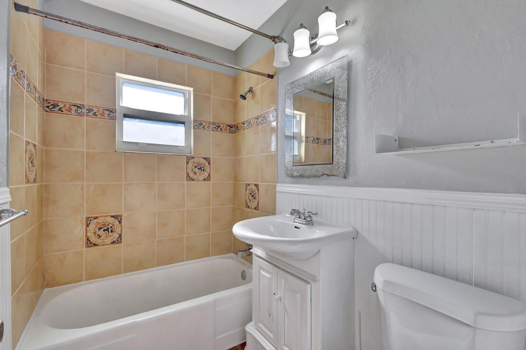 FERNWOOD - Residential Lease