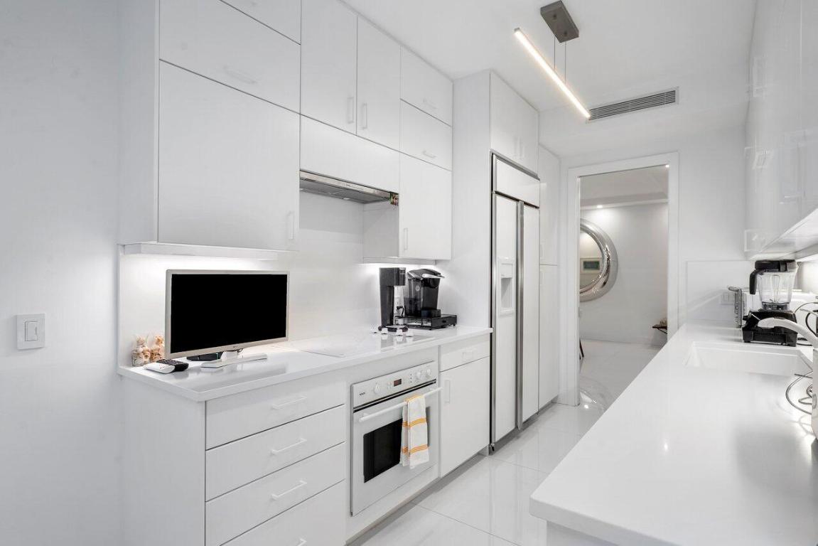 CHALET BY THE OCEAN CONDO - Residential