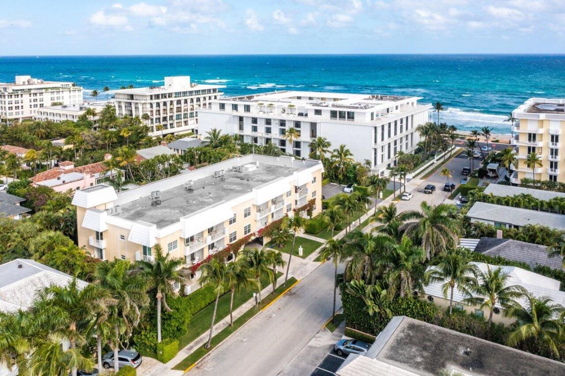 CHALET BY THE OCEAN CONDO - Residential