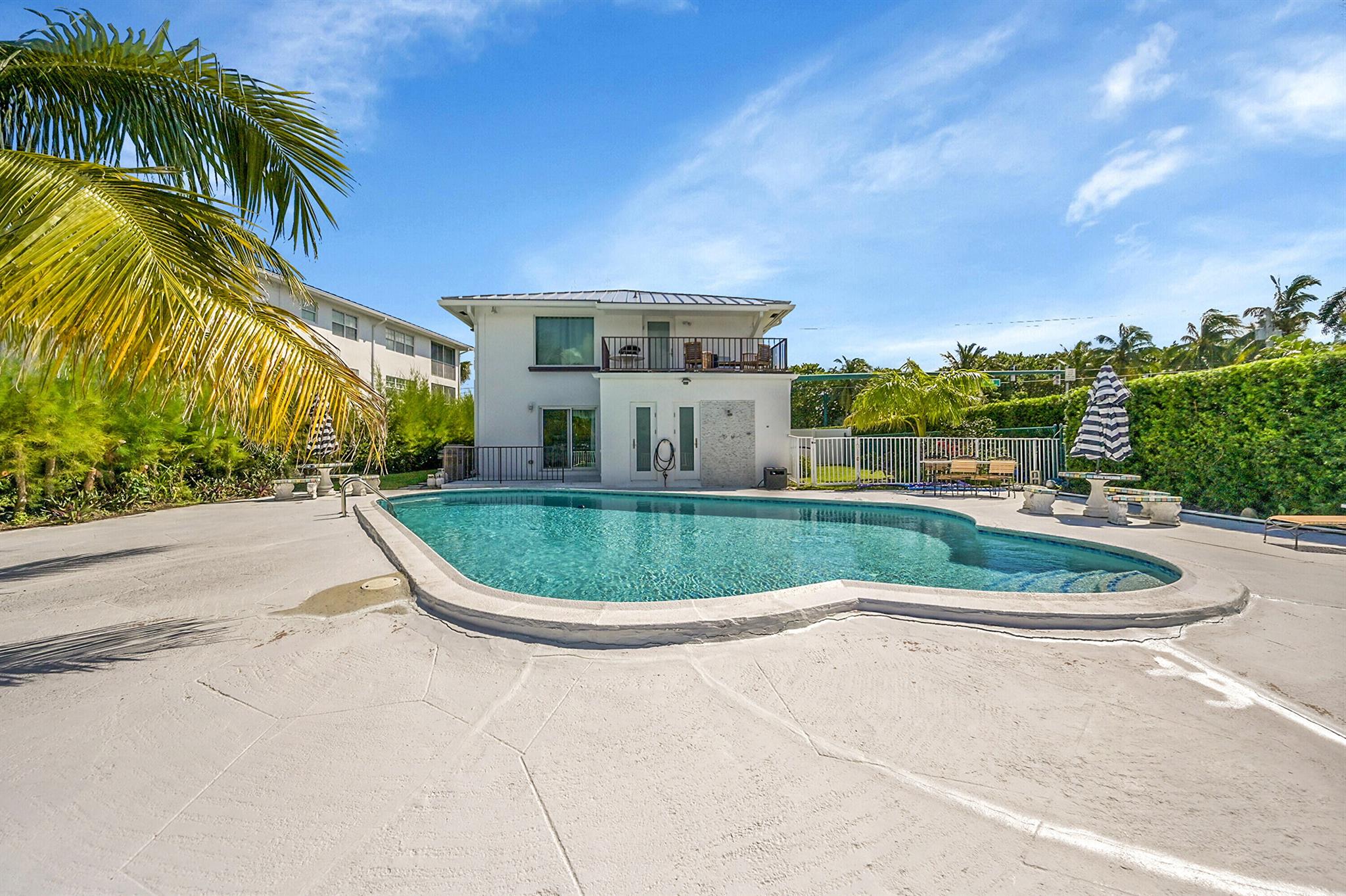 DEL HARBOUR - Residential Lease