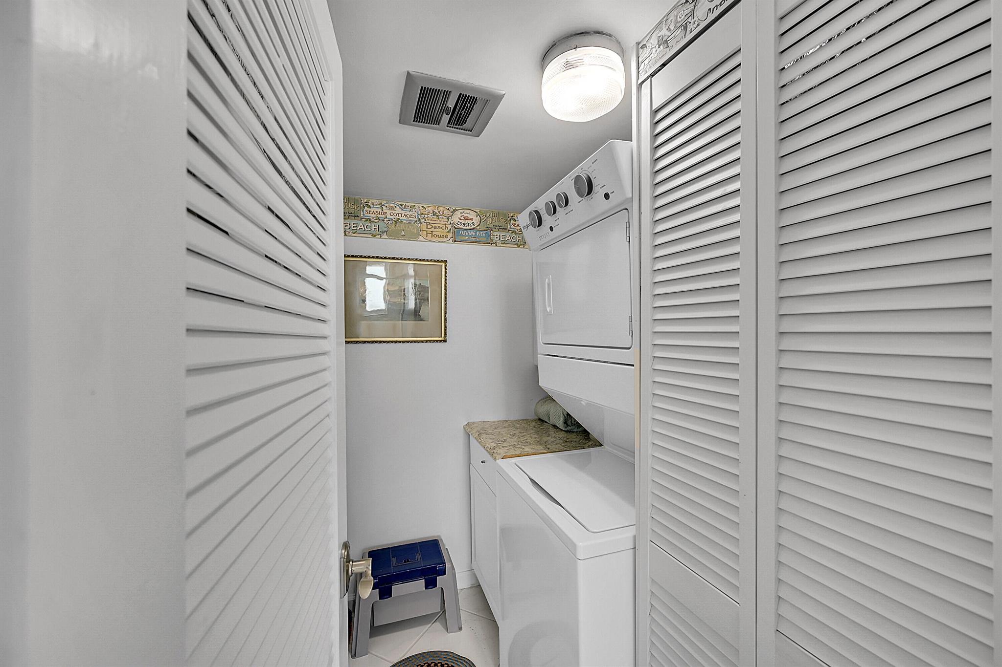 DEL HARBOUR - Residential Lease