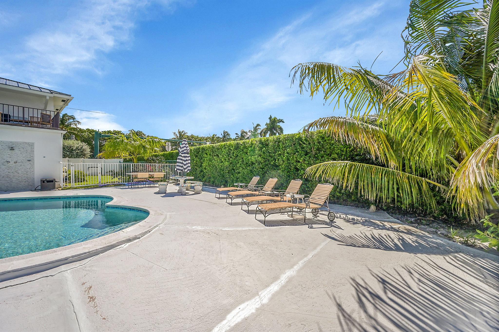 DEL HARBOUR - Residential Lease