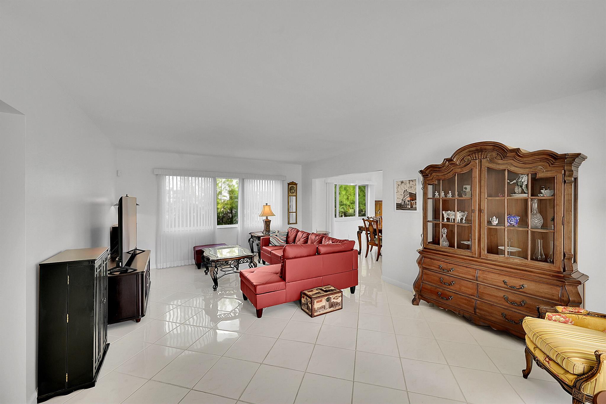 DEL HARBOUR - Residential Lease
