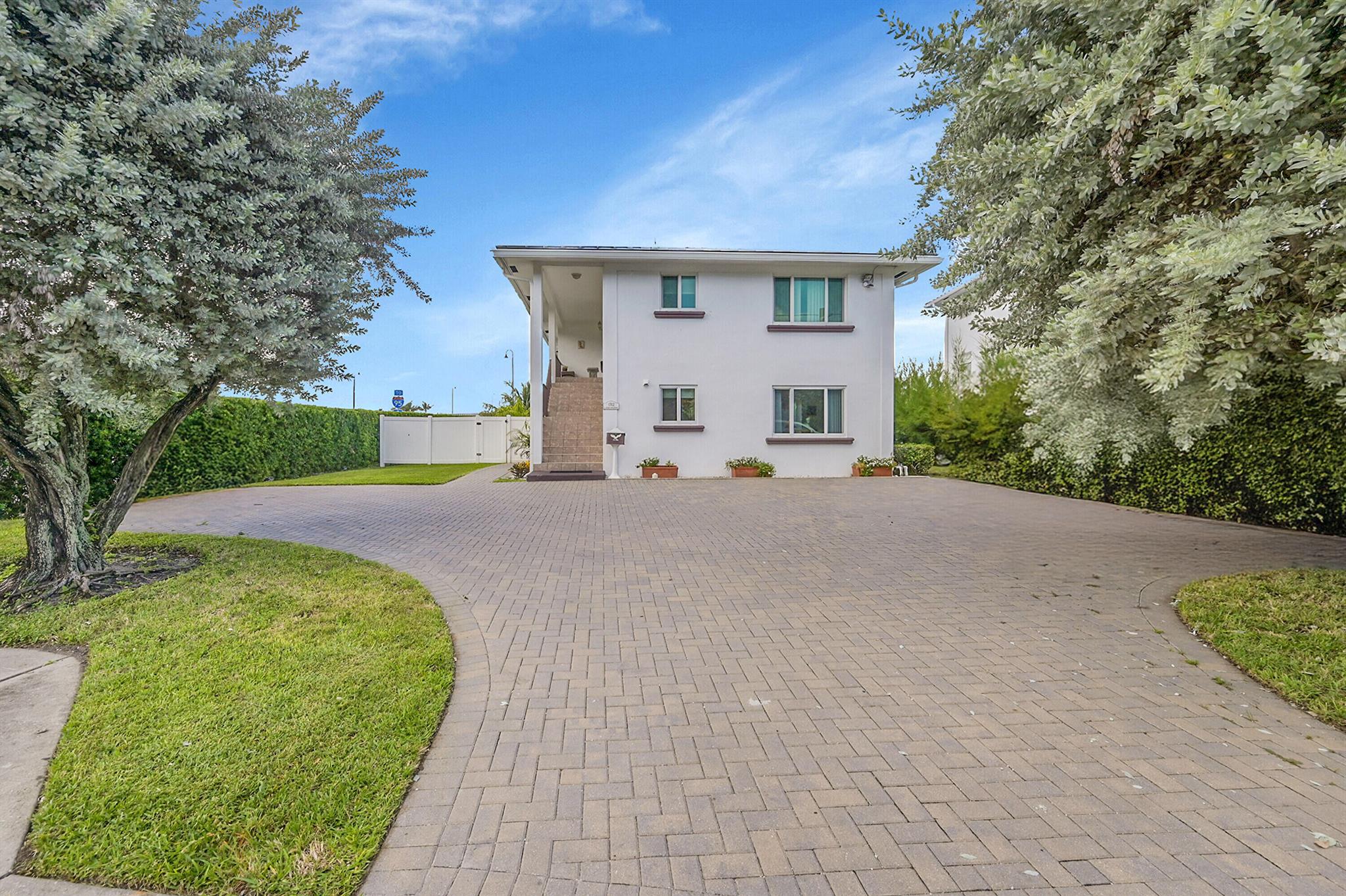 DEL HARBOUR - Residential Lease