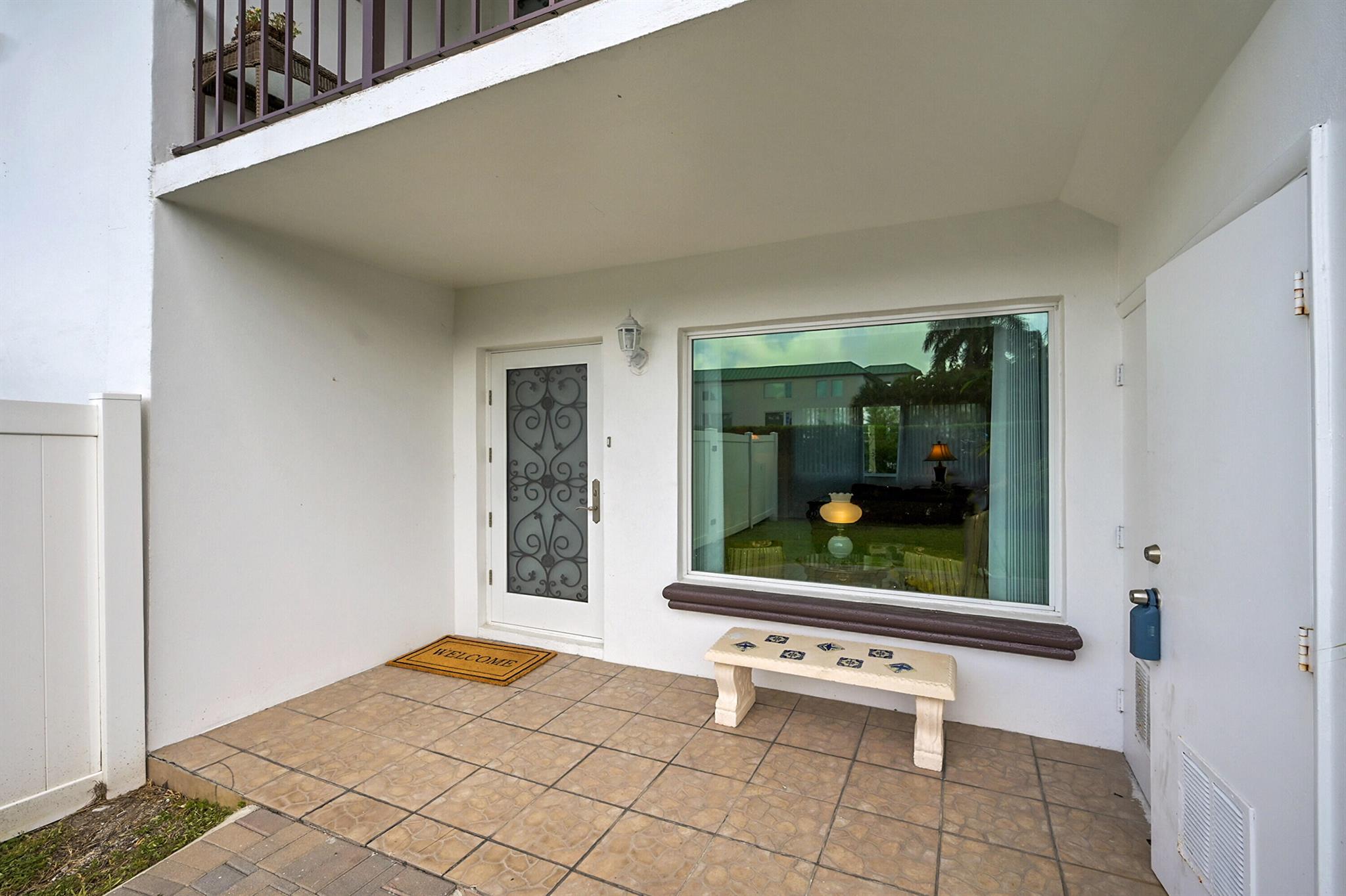 DEL HARBOUR - Residential Lease