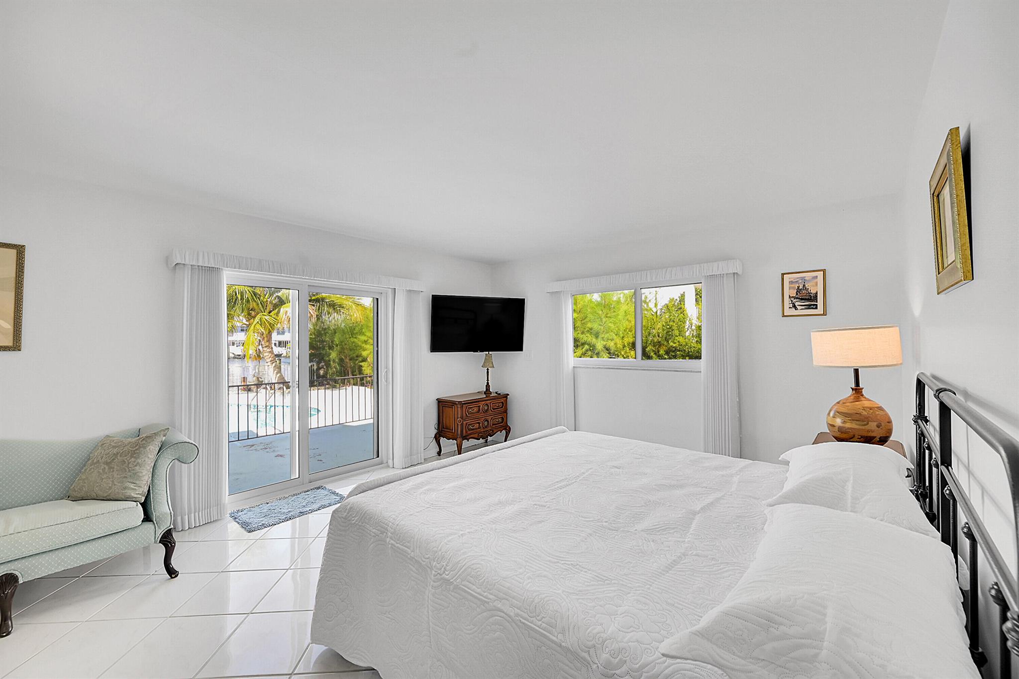 DEL HARBOUR - Residential Lease
