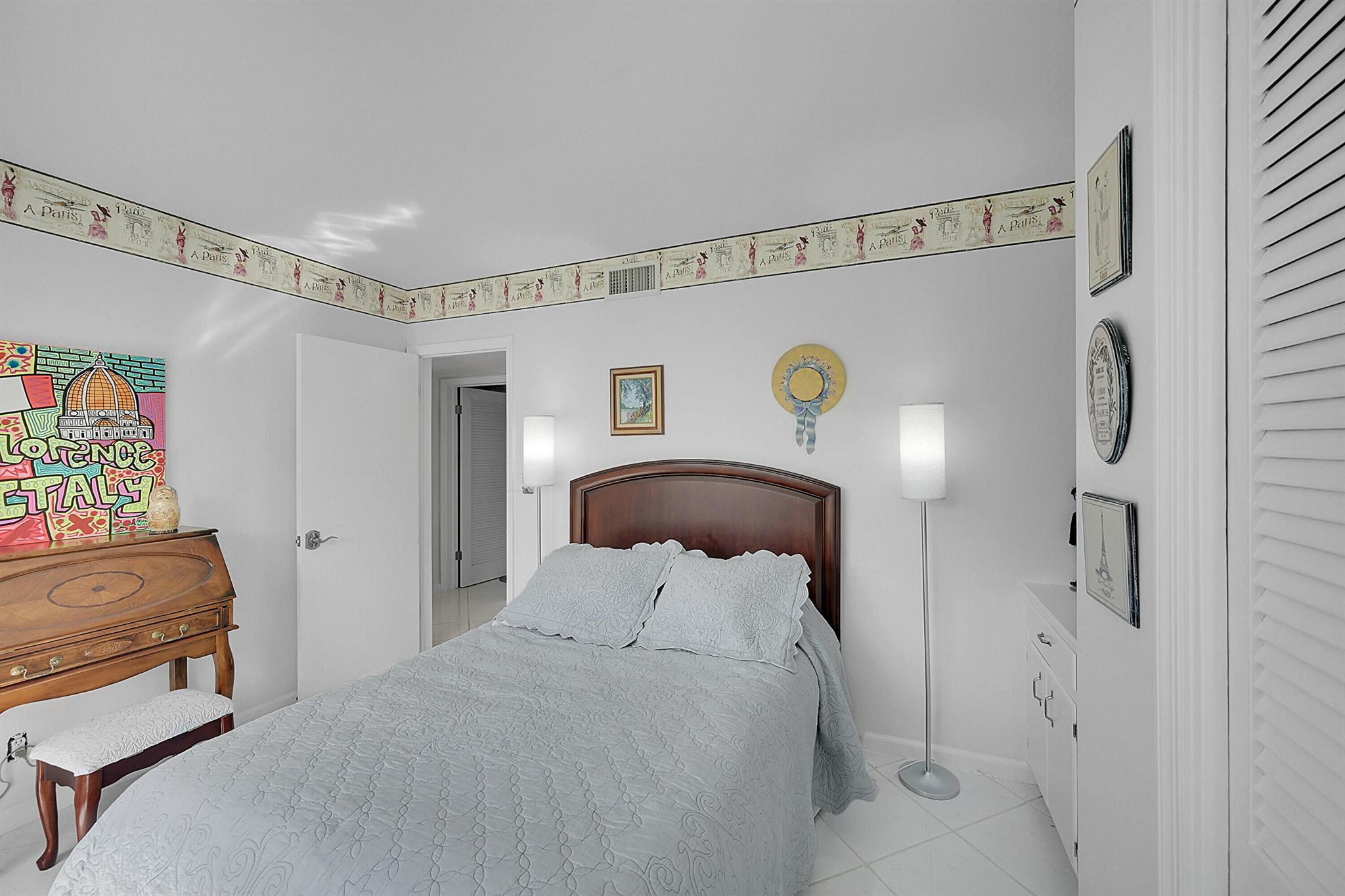 DEL HARBOUR - Residential Lease