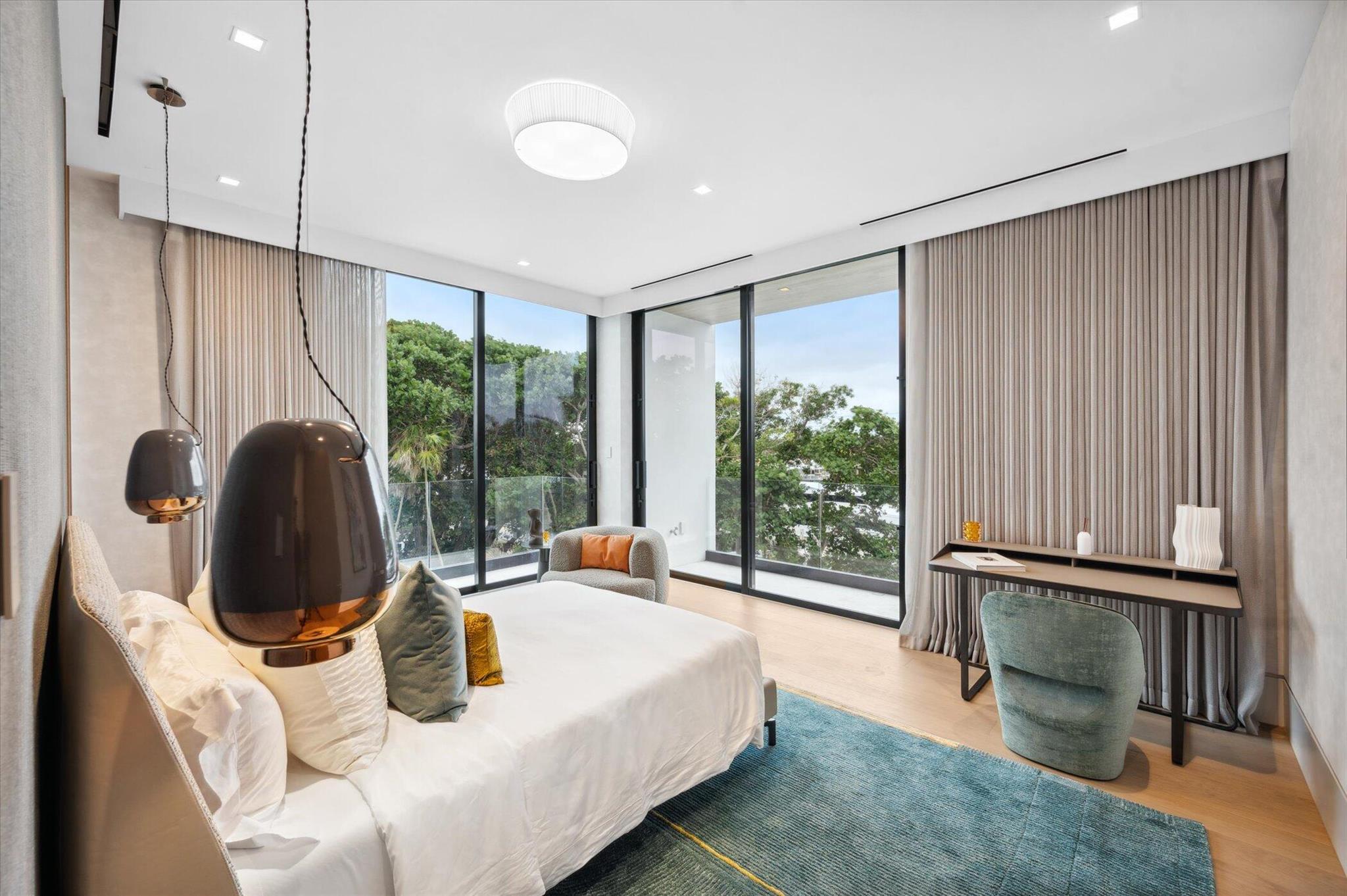 Hillsboro Mile - Residential