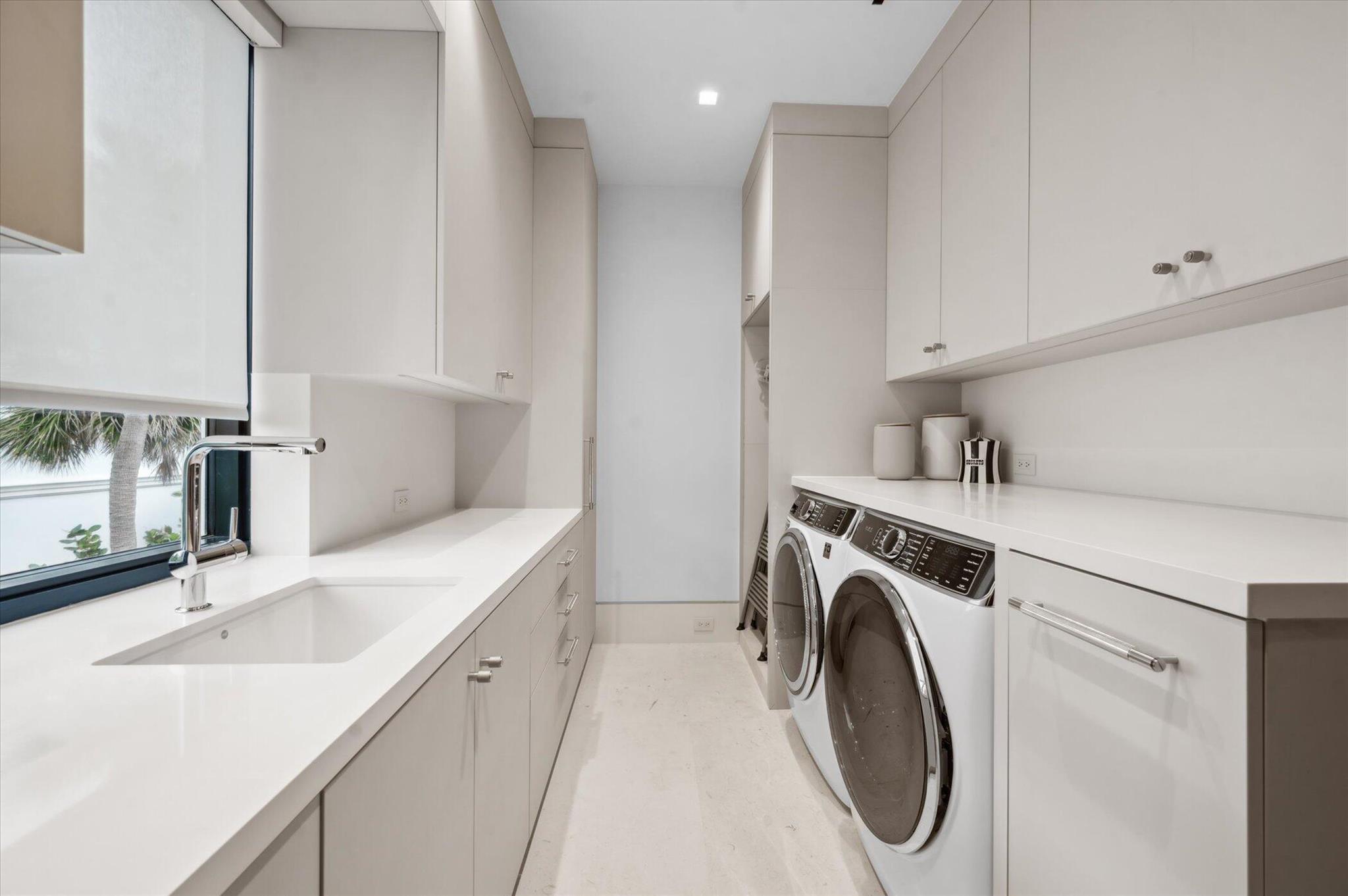 Hillsboro Mile - Residential