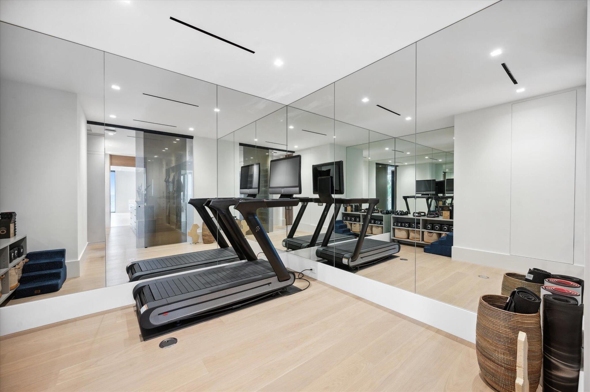 Hillsboro Mile - Residential