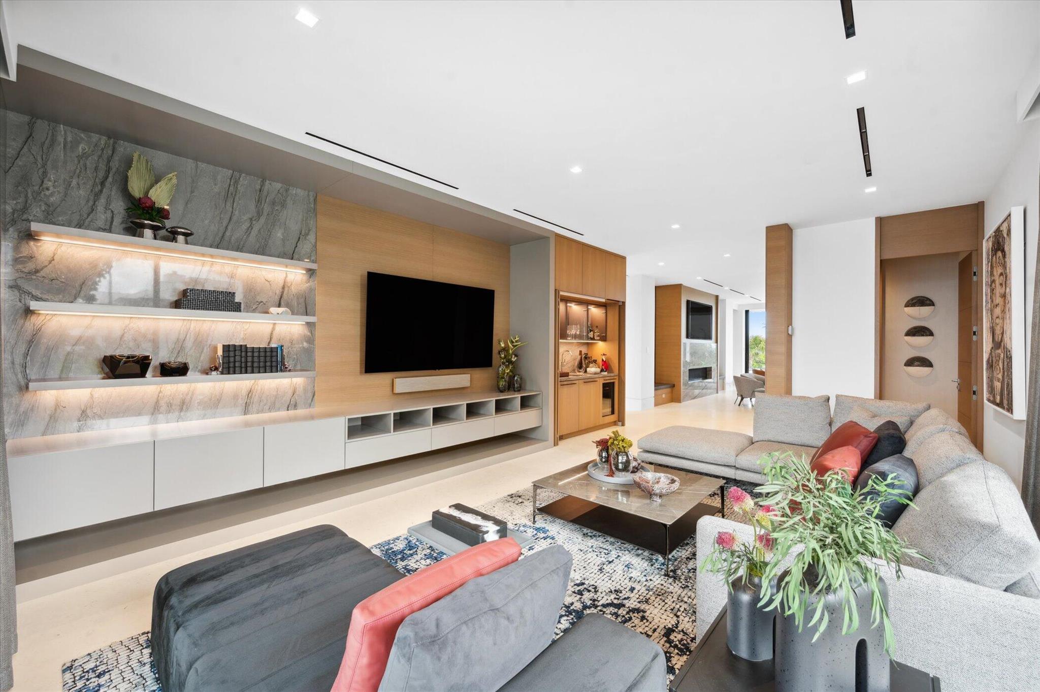 Hillsboro Mile - Residential