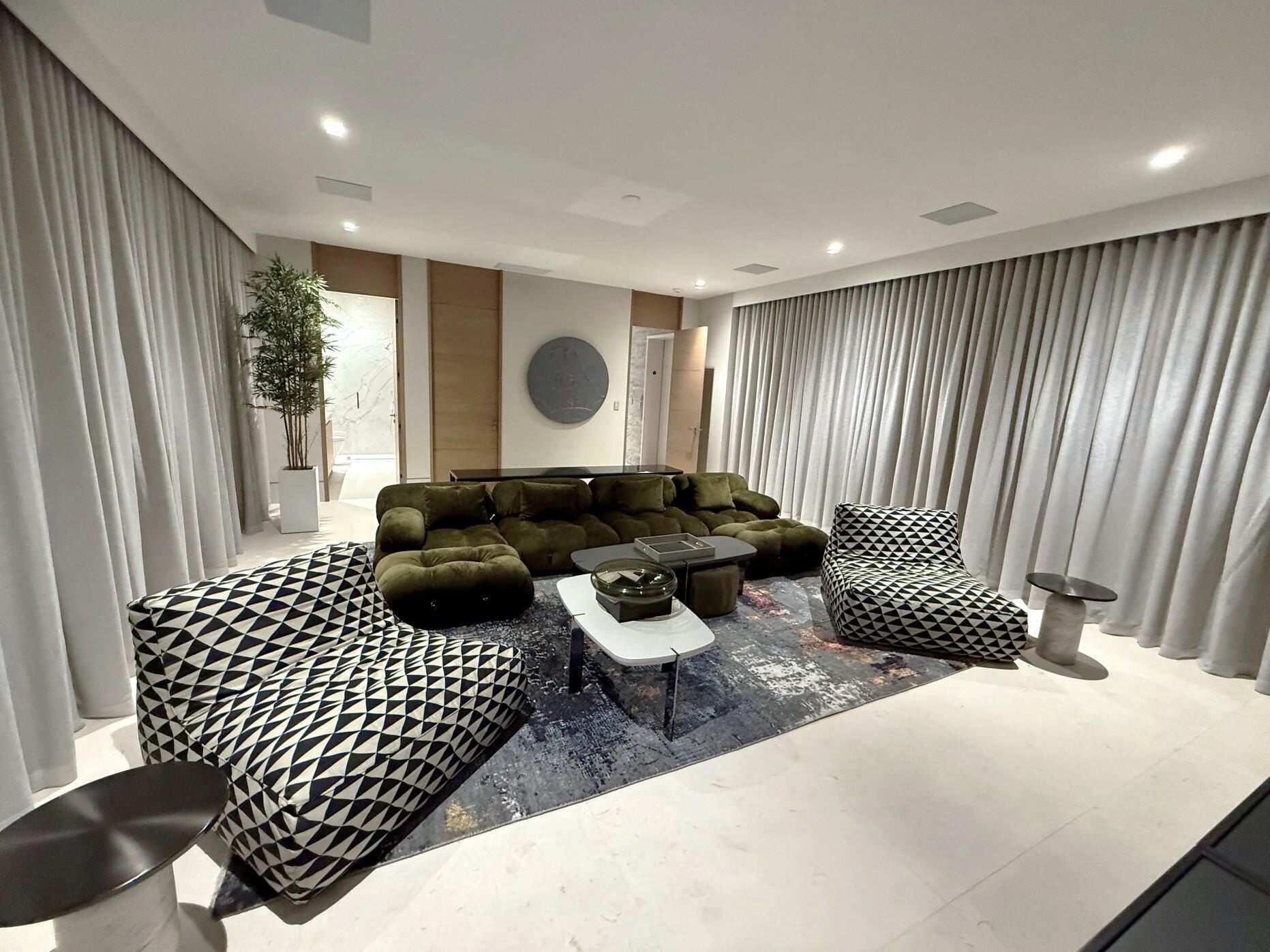 Hillsboro Mile - Residential