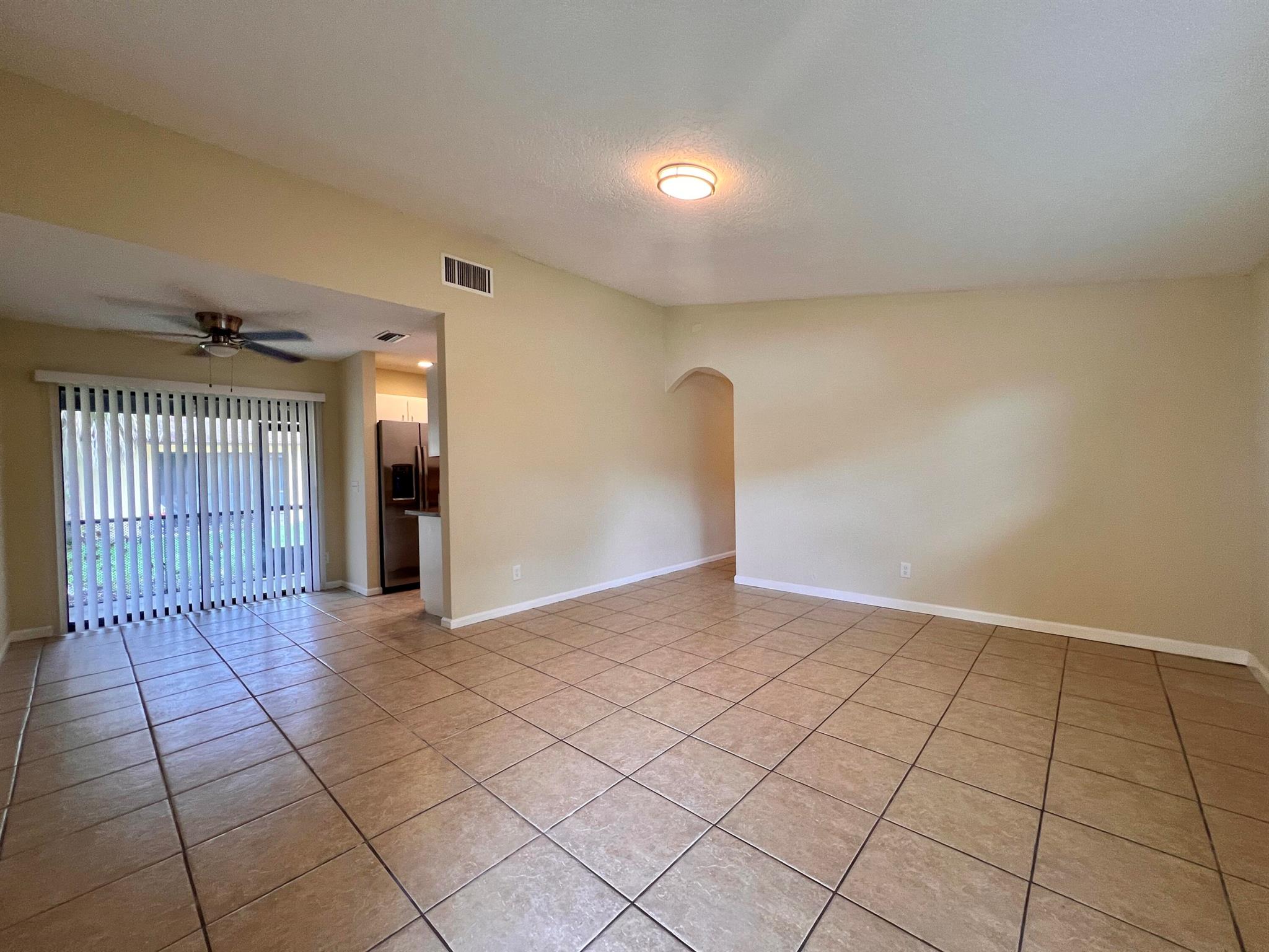 FOR RENT - 3 bedroom 2 bath ''Villa Style'' Condo. Corner Unit - Granite countertops. Stainless Steel Appliances. Walk-in Closet-Property has been refreshed and it's ready for a new renter. 600+ CS. Two Pets Allowed Per Dwelling With Max Of 50lbs (Combined) or Max of 35lbs. Two Parking Spaces assigned right in front of the unit. Ample Screened Patio with Washer and Dryer closet. Water included in the rent !