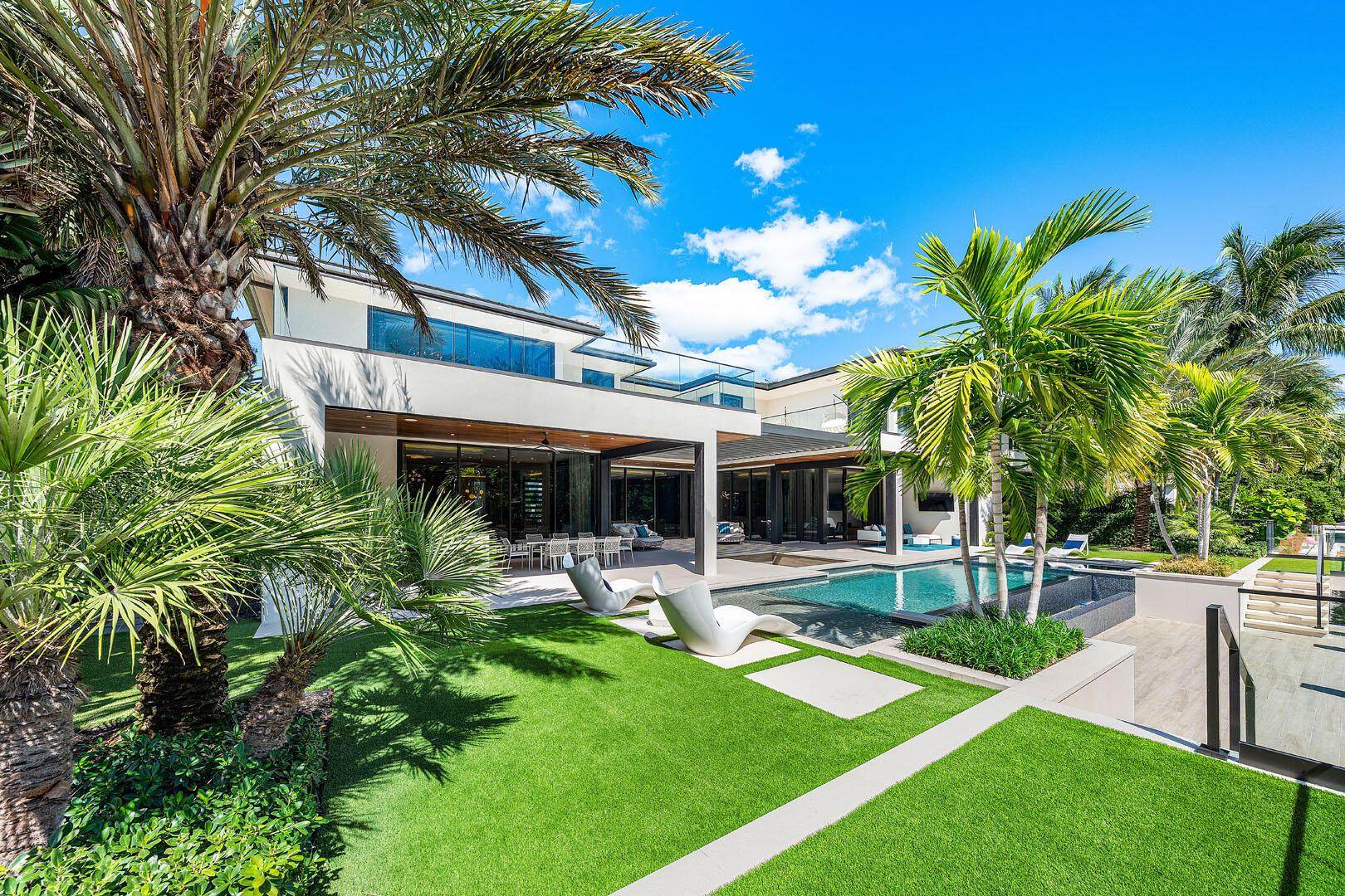 ROYAL PALM YACHT & COUNTR - Residential