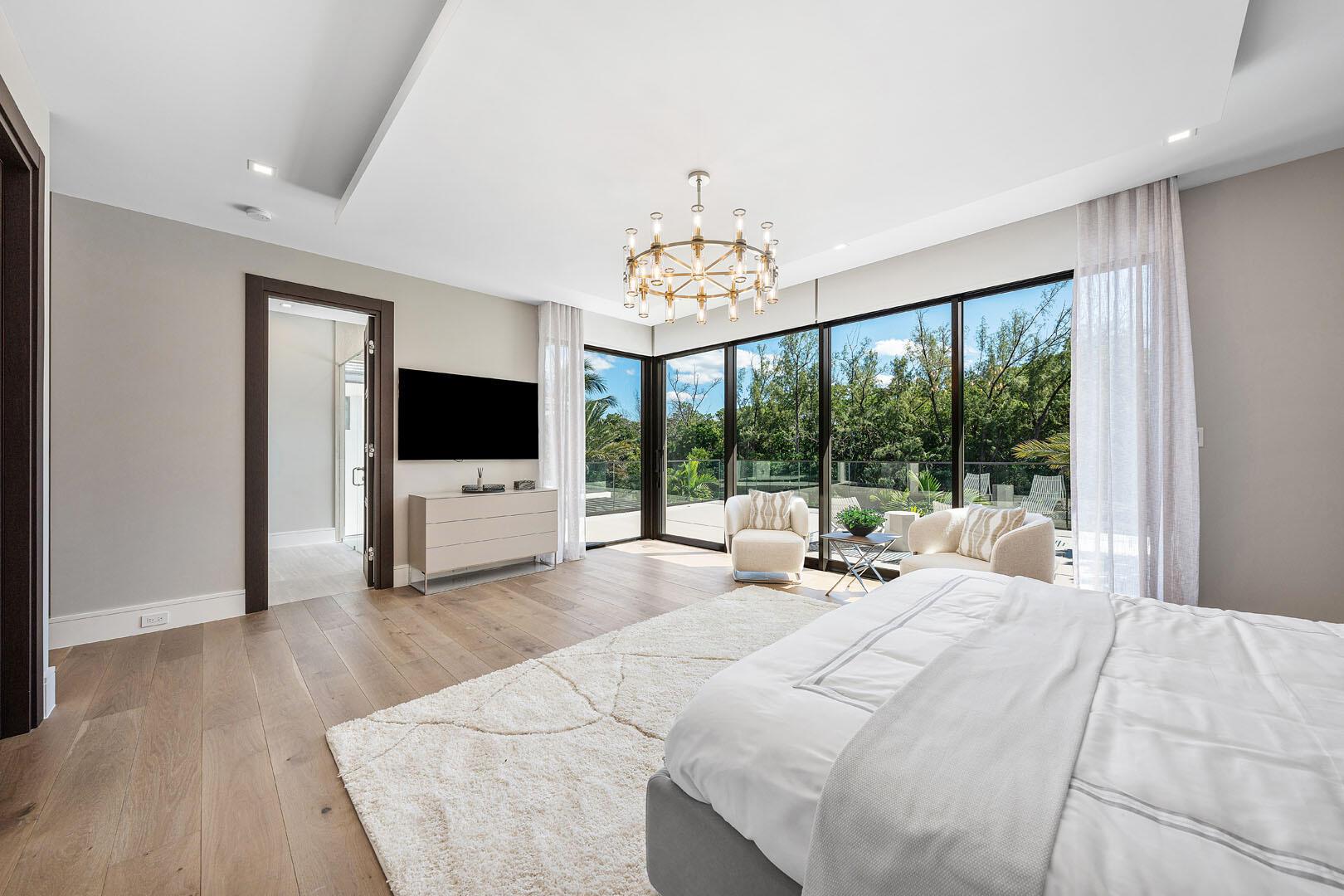 ROYAL PALM YACHT & COUNTR - Residential