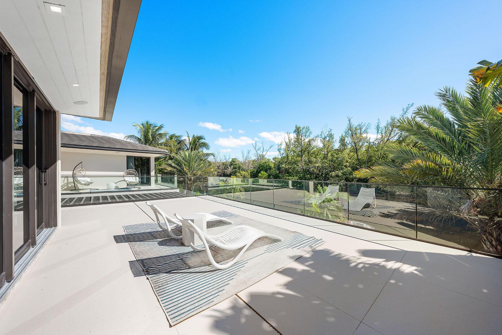 ROYAL PALM YACHT & COUNTR - Residential