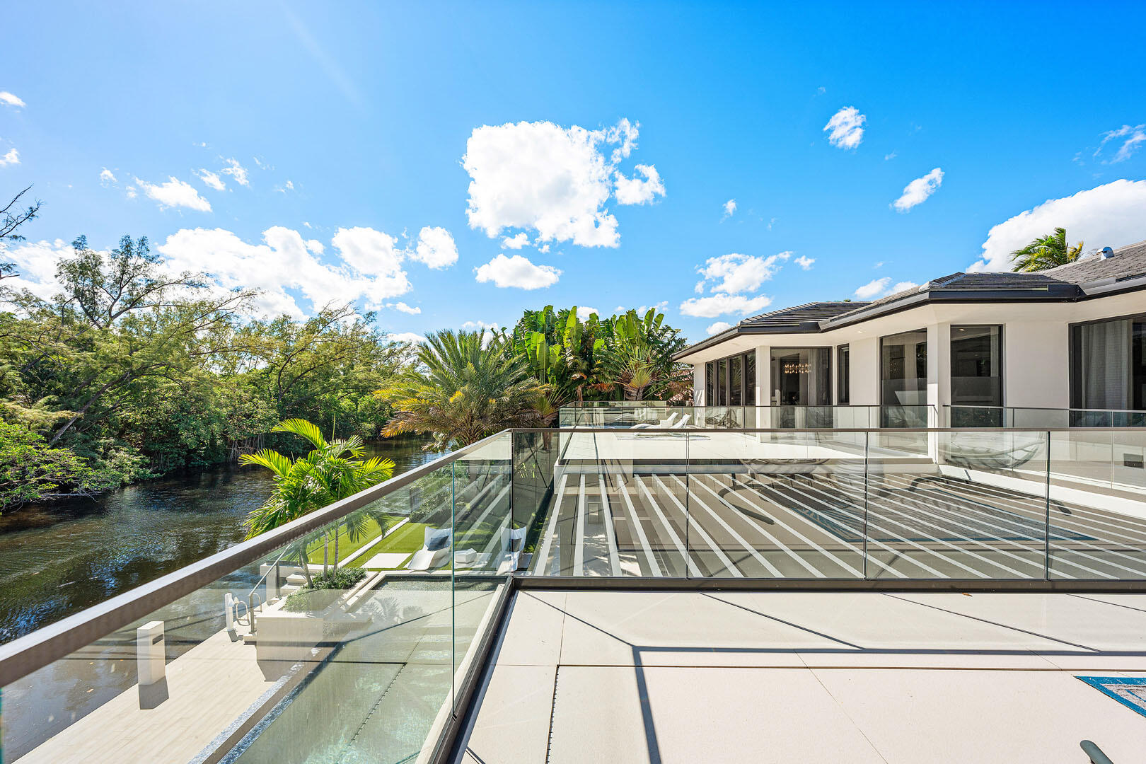 ROYAL PALM YACHT & COUNTRY CLUB - Residential