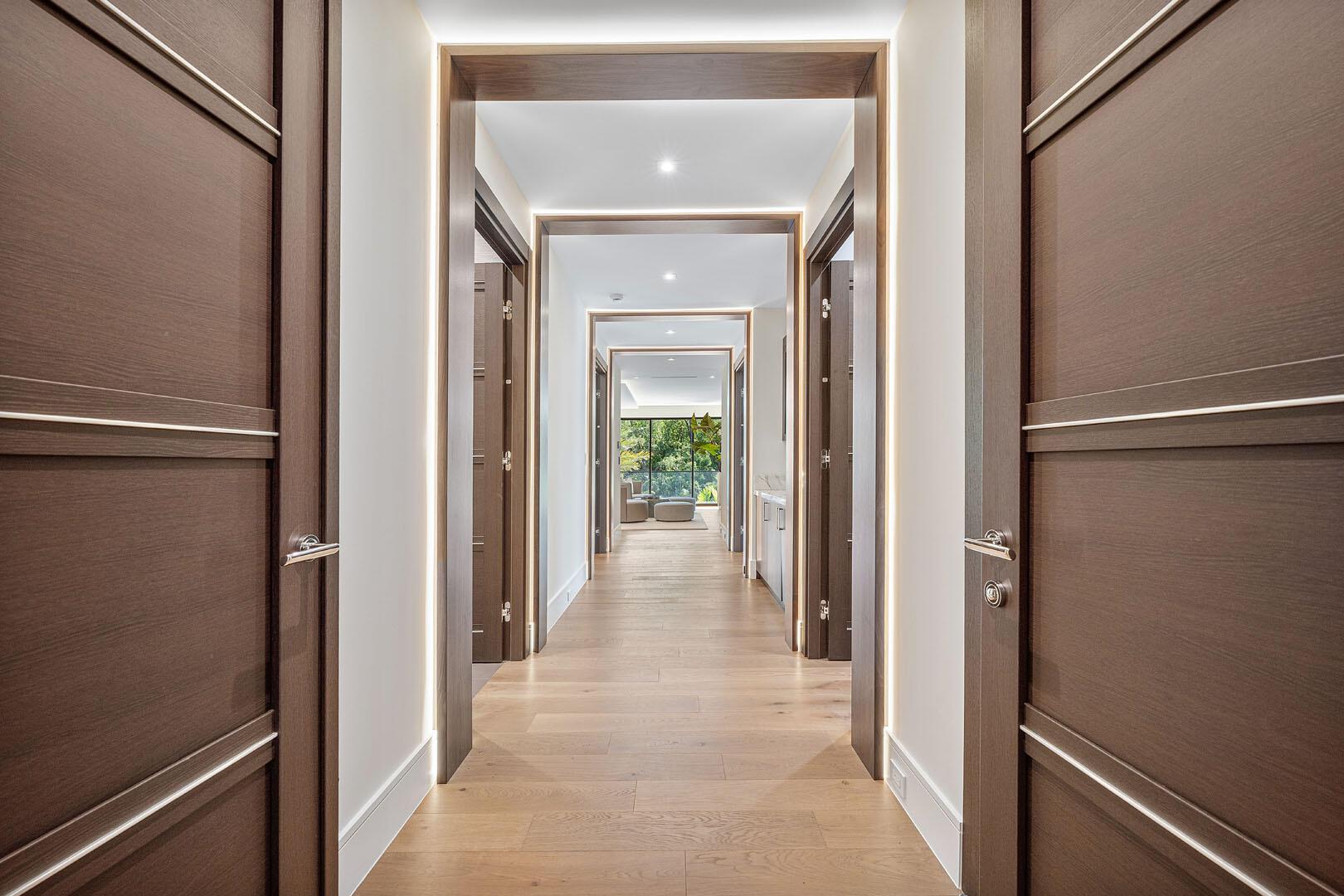 ROYAL PALM YACHT & COUNTR - Residential