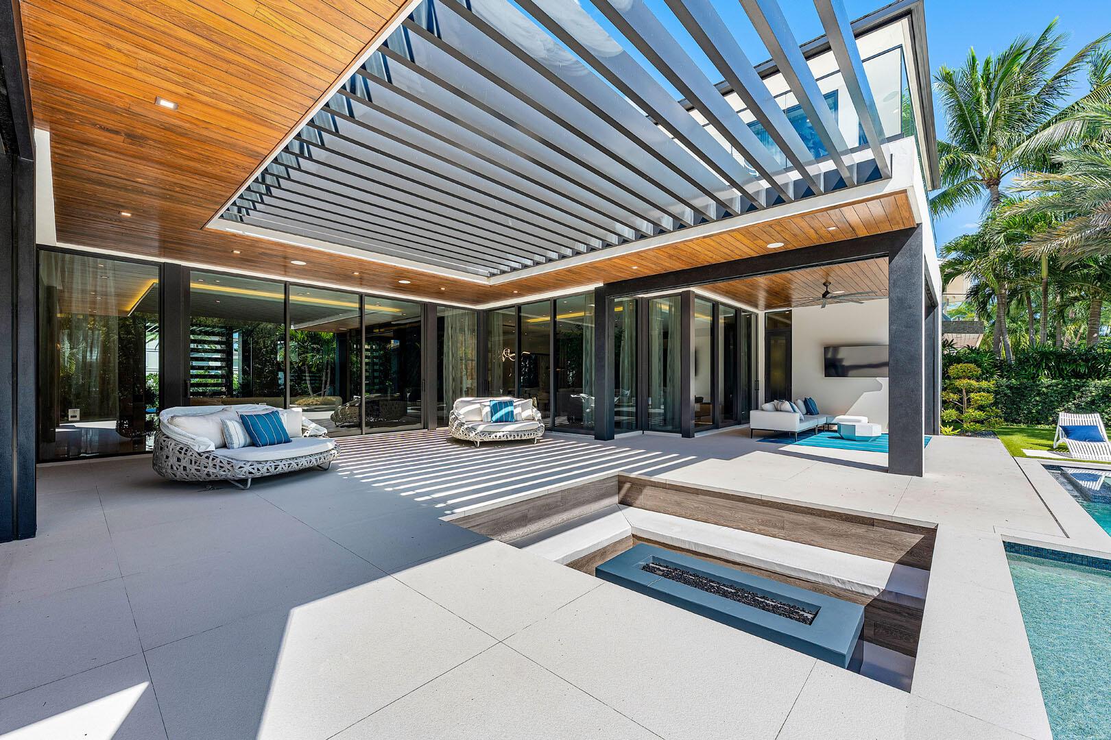 ROYAL PALM YACHT & COUNTR - Residential