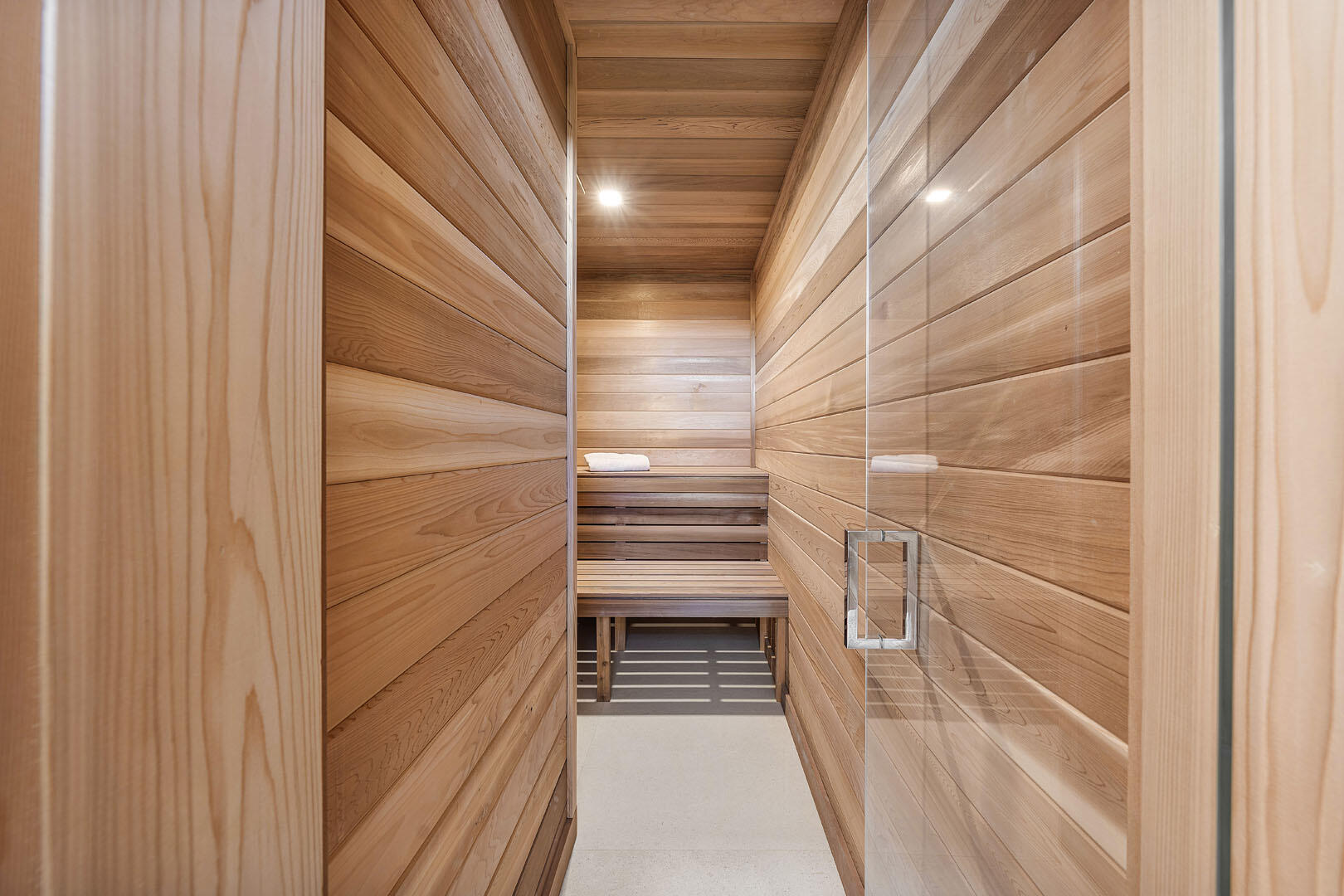 ROYAL PALM YACHT & COUNTRY CLUB - Residential