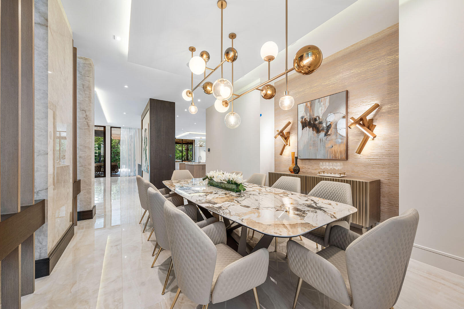 ROYAL PALM YACHT & COUNTRY CLUB - Residential