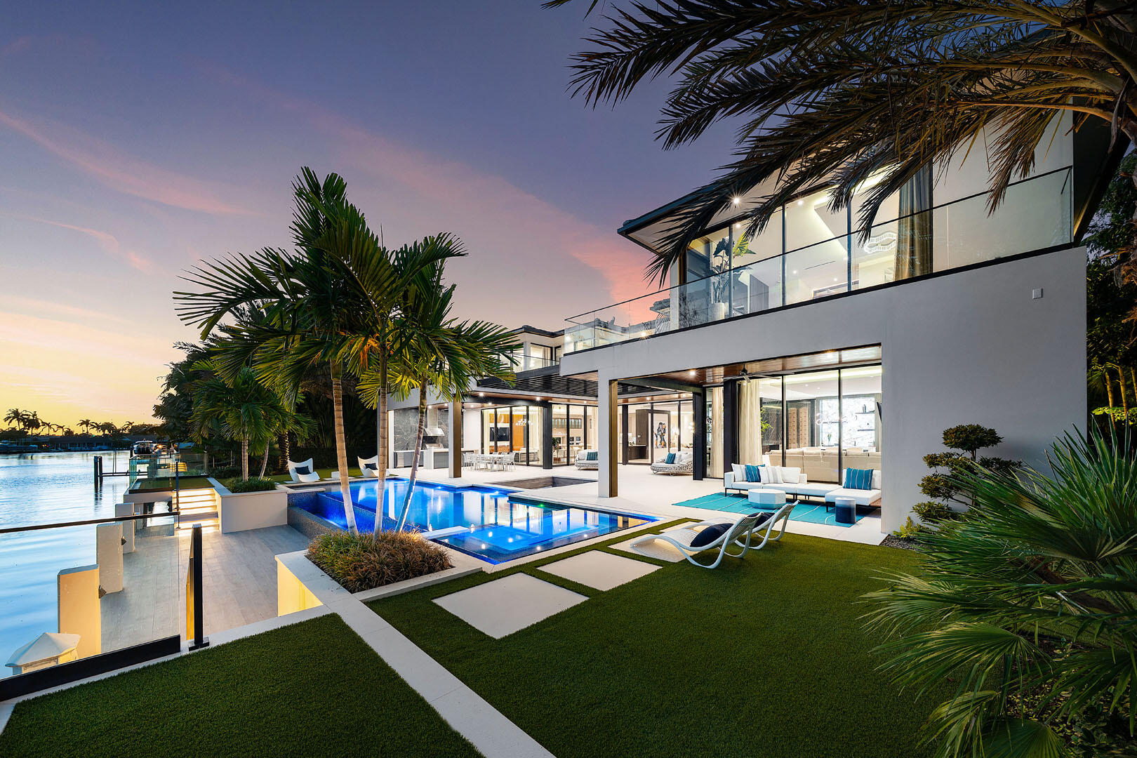 ROYAL PALM YACHT & COUNTRY CLUB - Residential