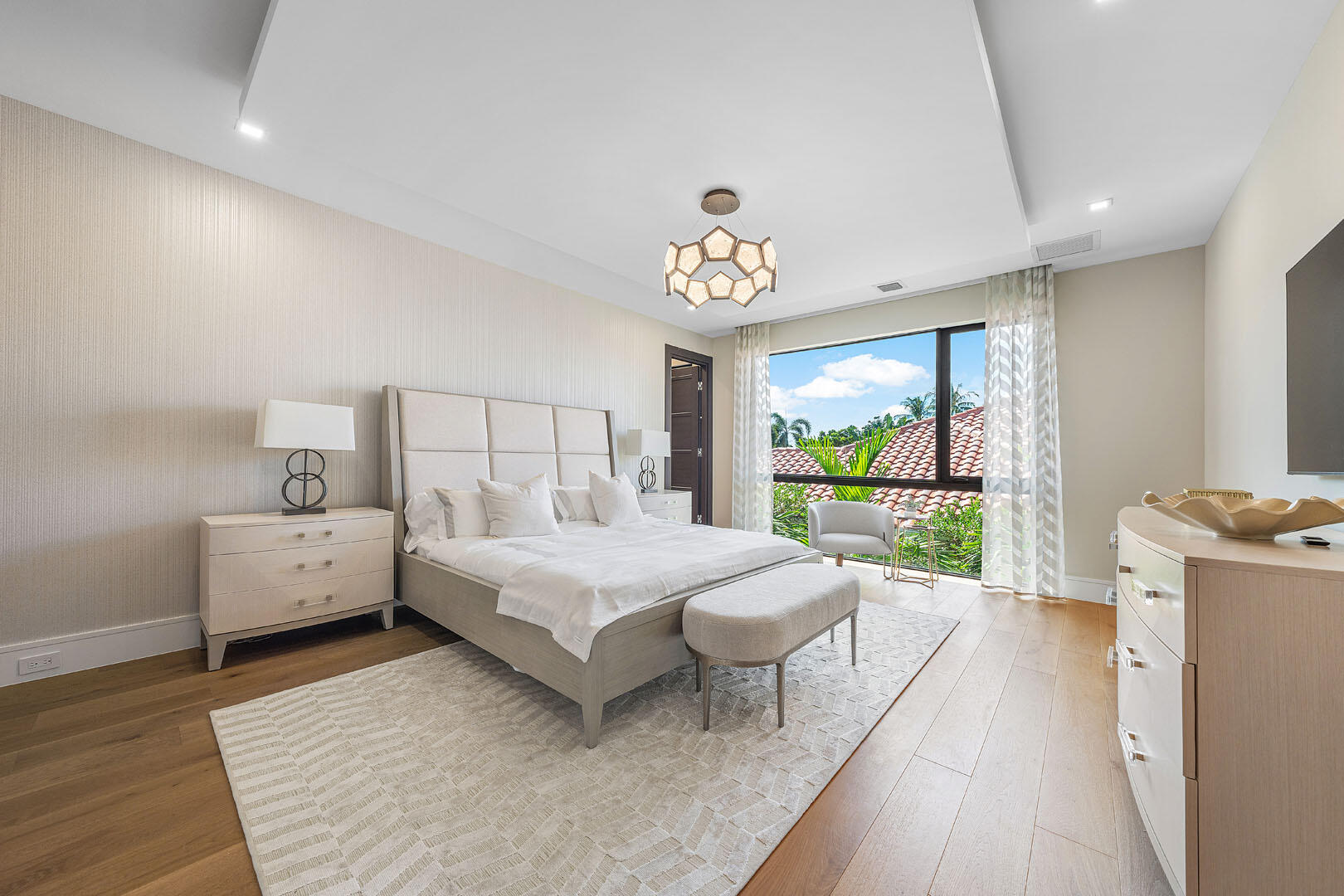 ROYAL PALM YACHT & COUNTRY CLUB - Residential